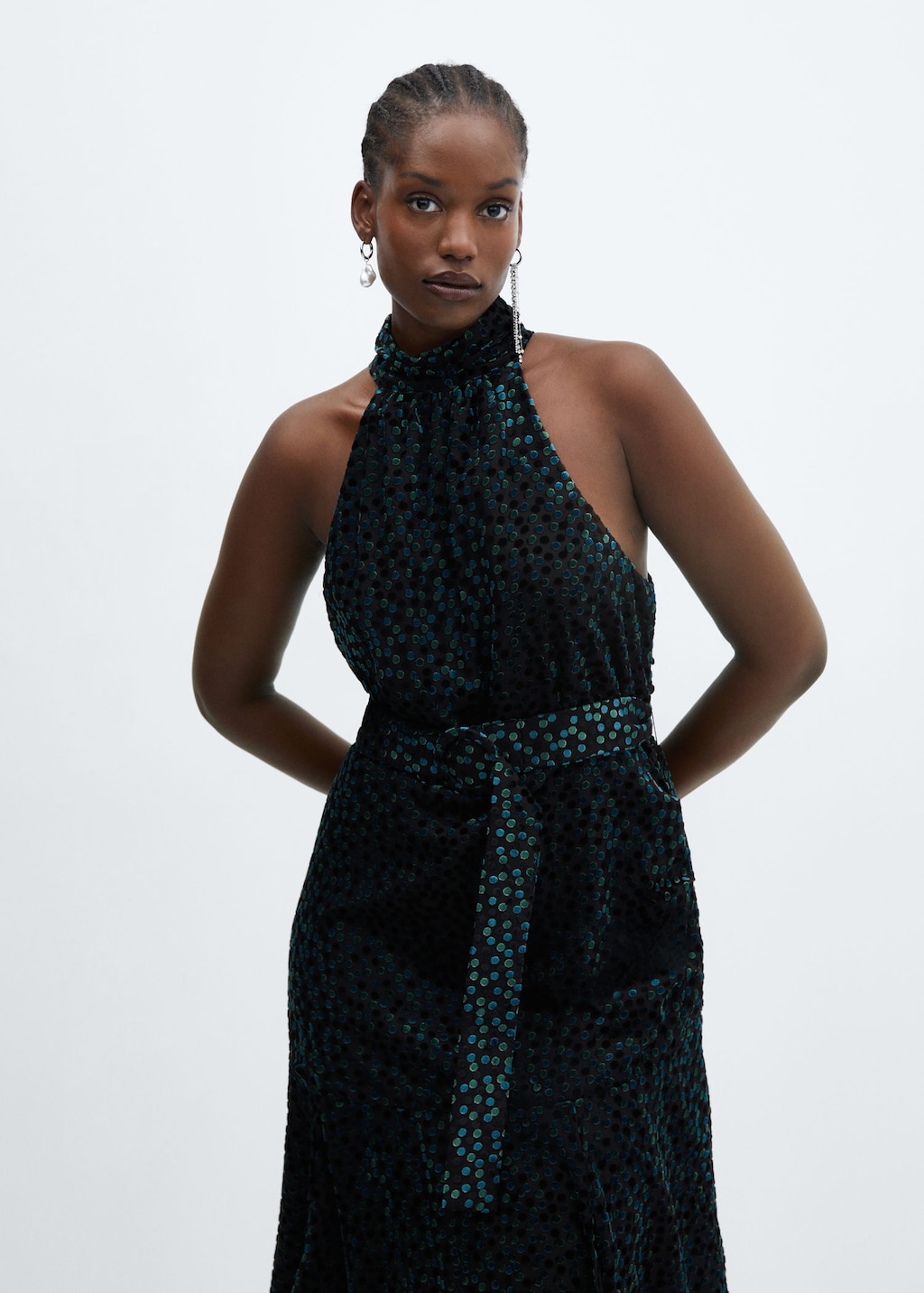 Black halter hot sale cocktail dress