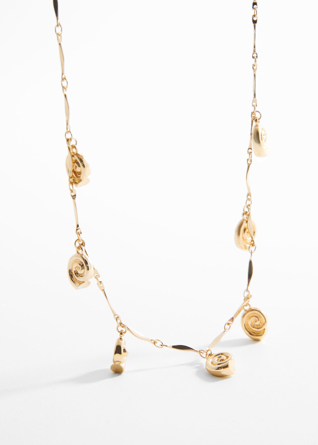 Mango cheap shell necklace