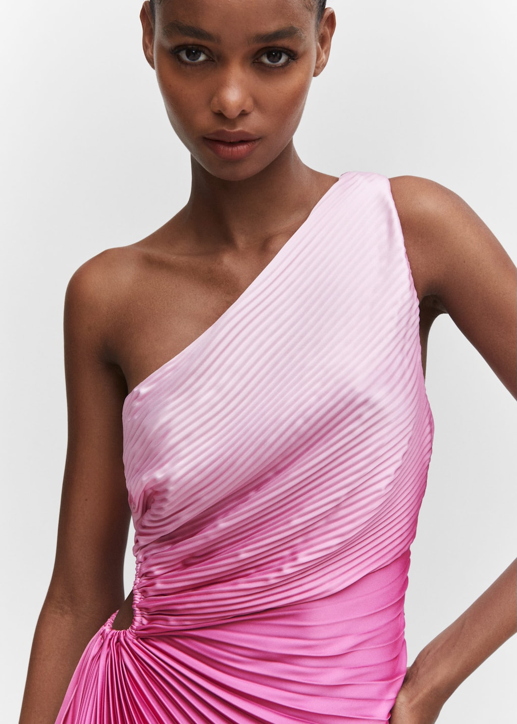 Robe asym trique pliss e MANGO