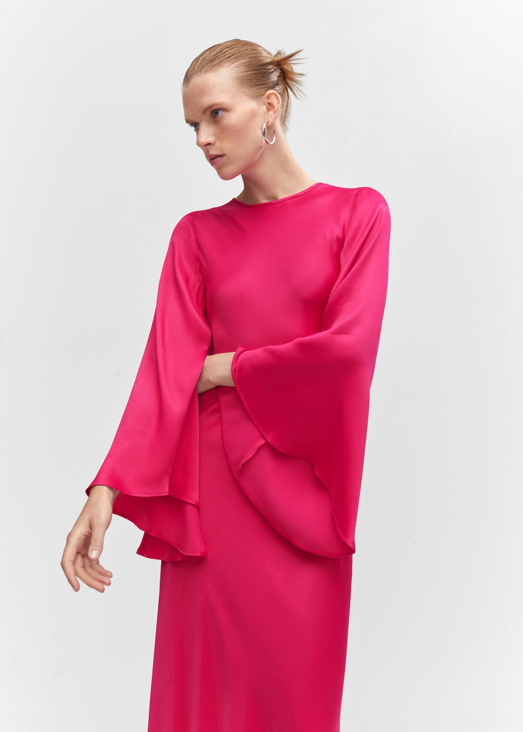 Flared sleeve satin dress MANGO