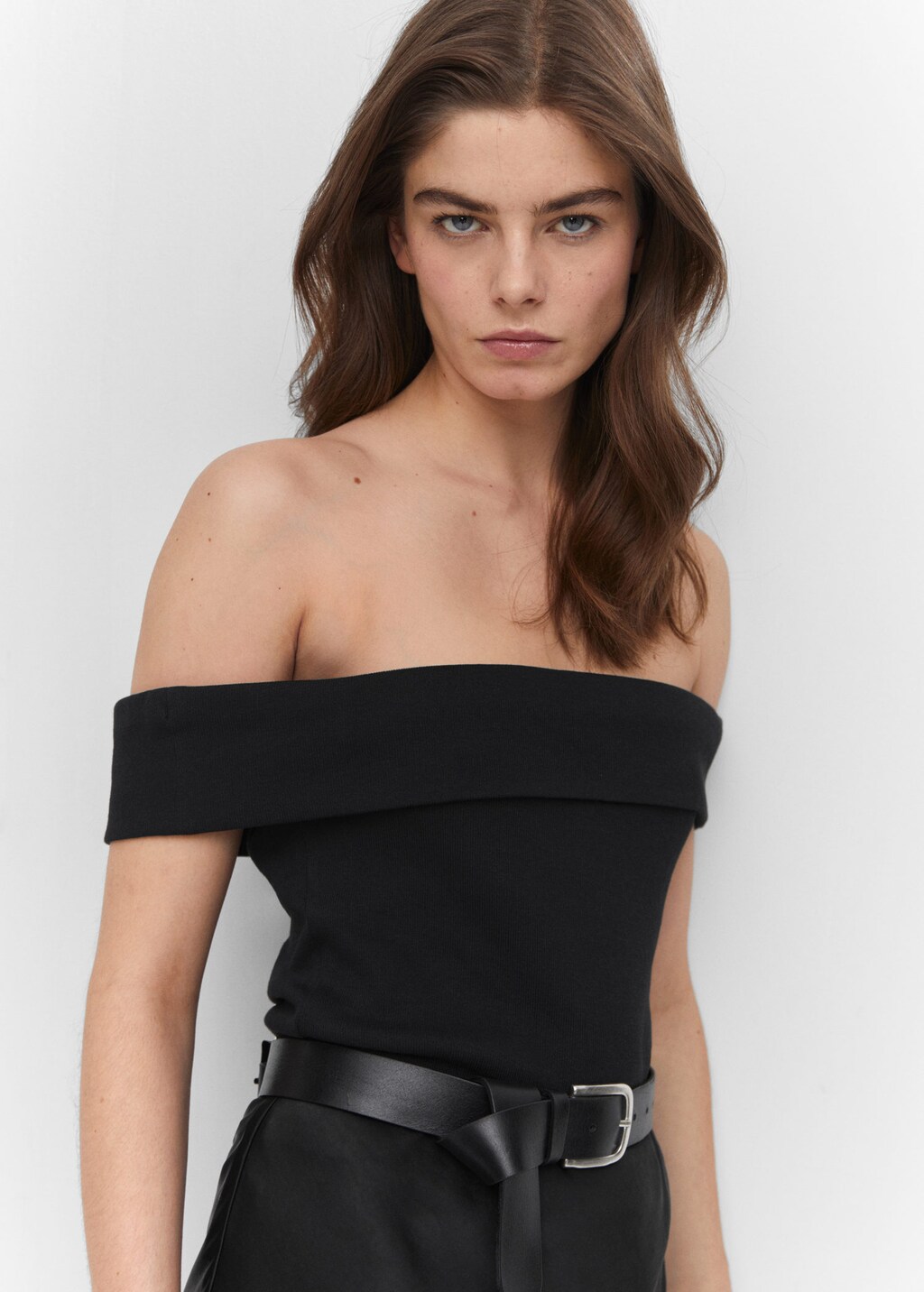 Off shoulder top MANGO