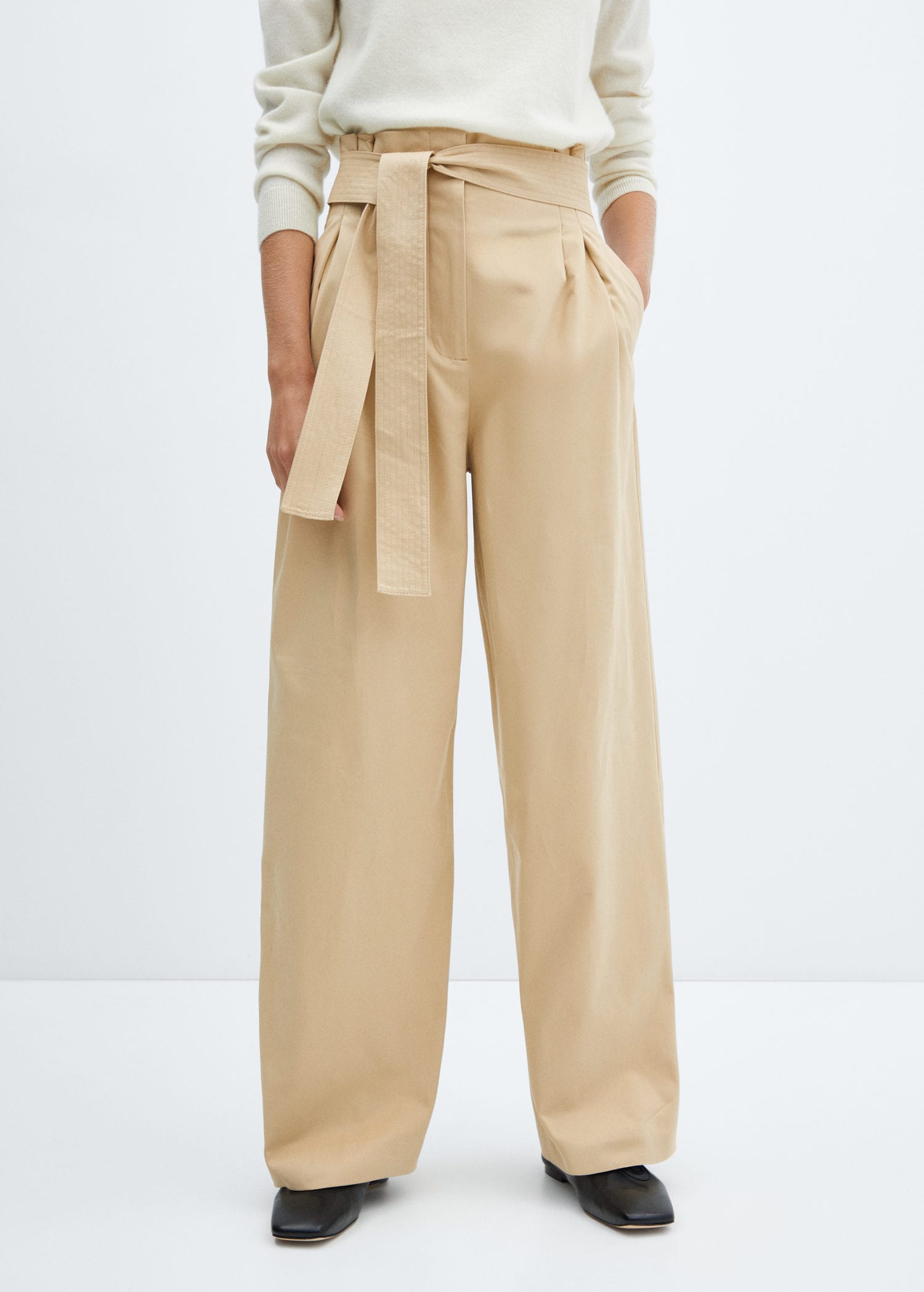Paperbag trousers with belt