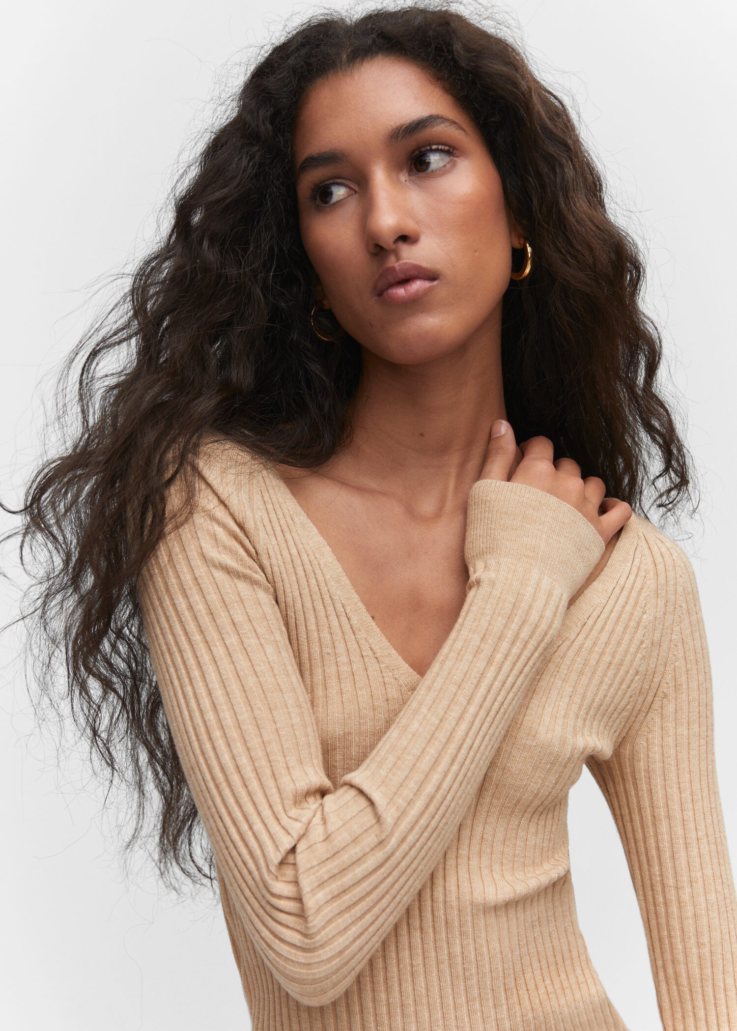 V-neck ribbed knit sweater
