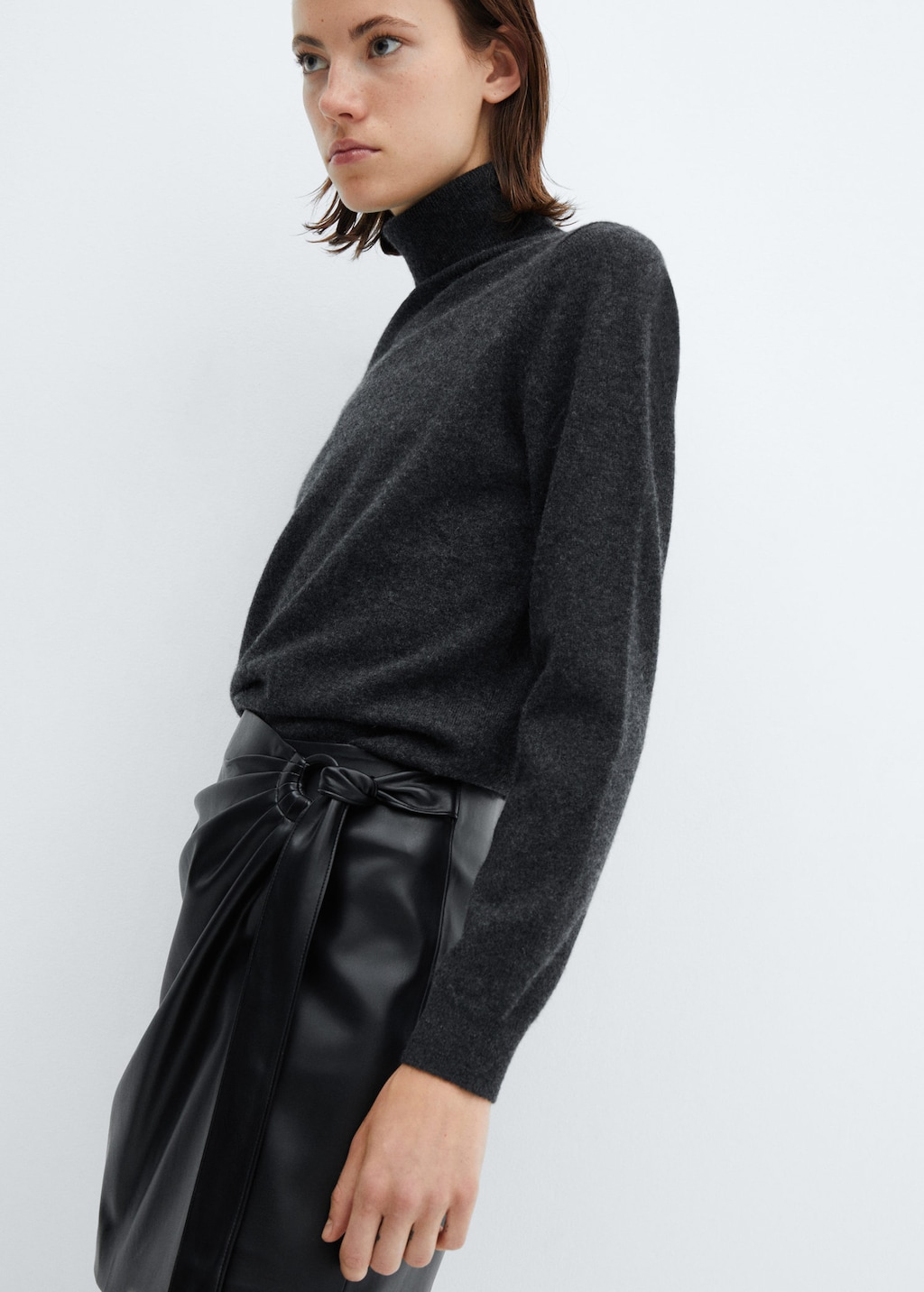Short leather deals skirt