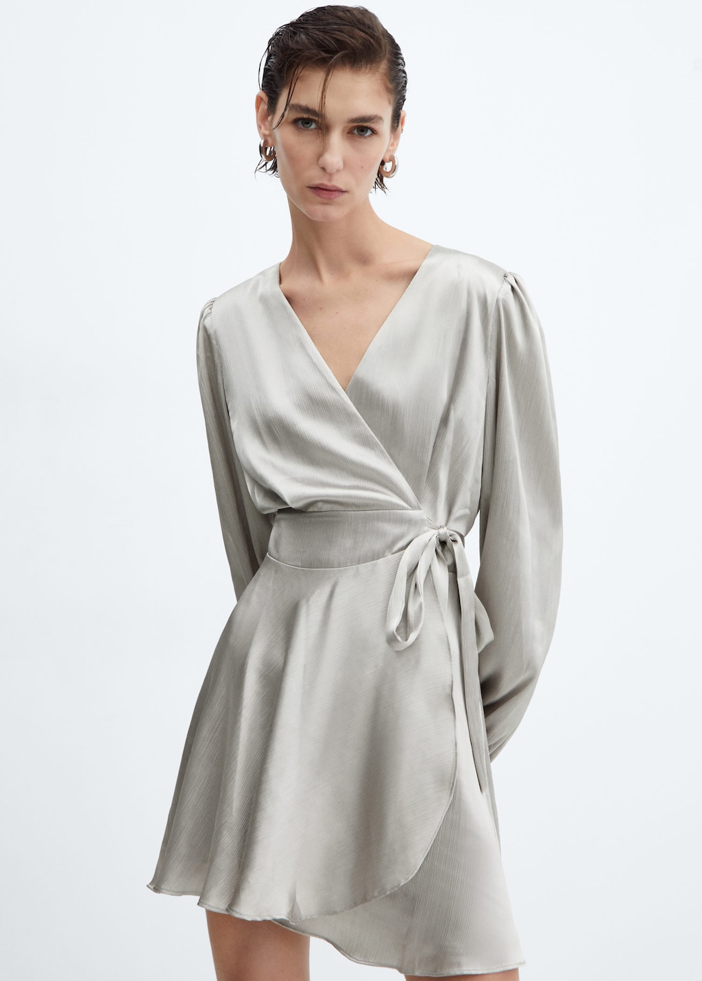 Wrapped satin dress MANGO