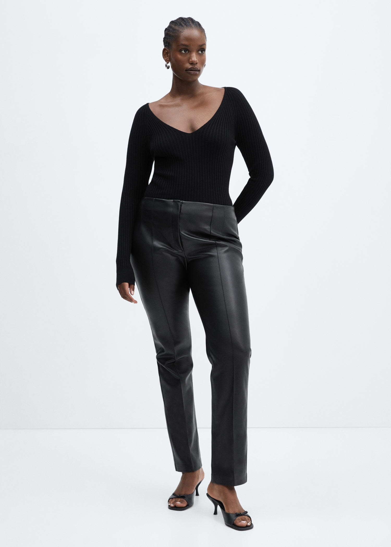 High-waist straight leather trousers | MANGO