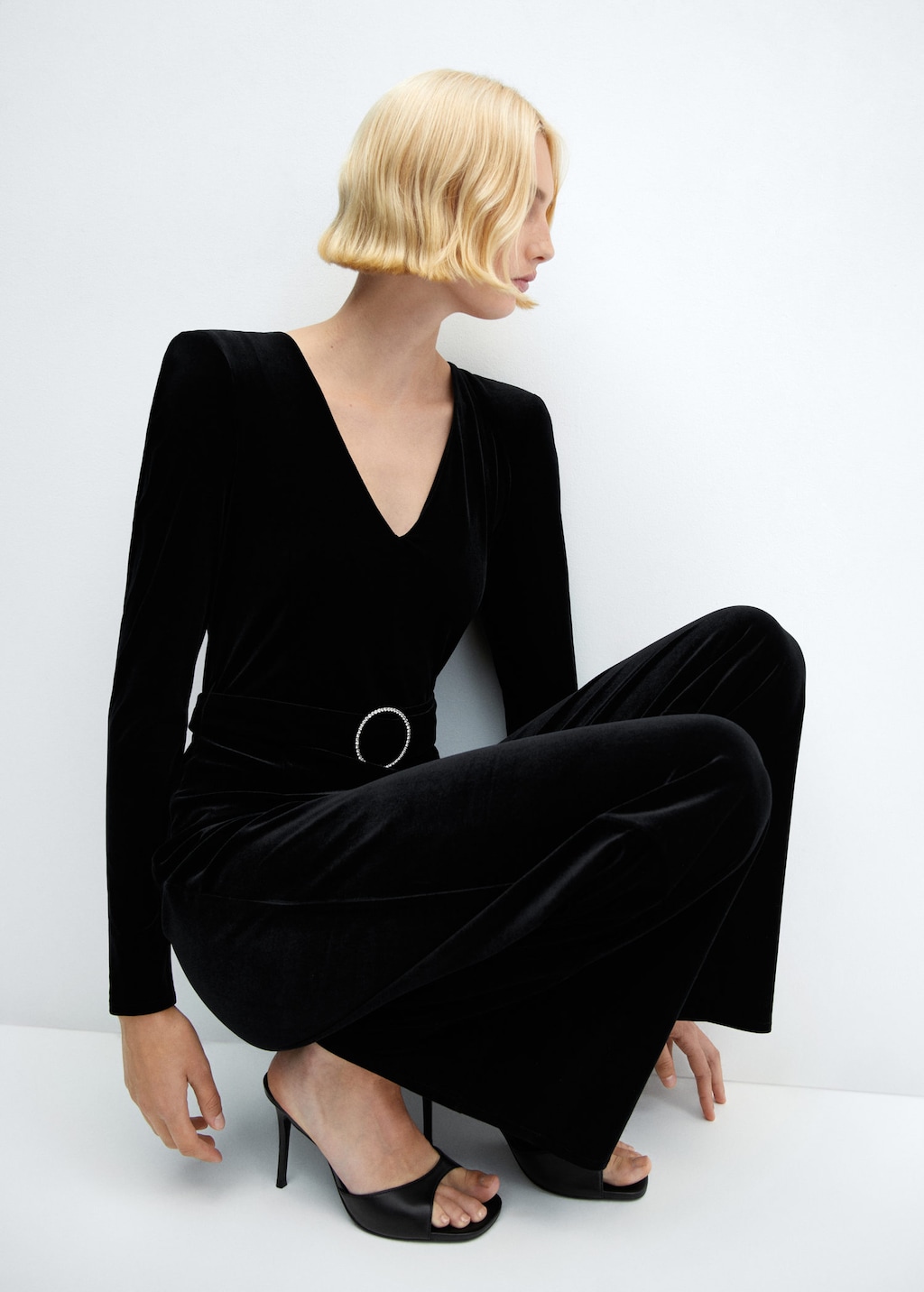 Velvet belt jumpsuit | MANGO