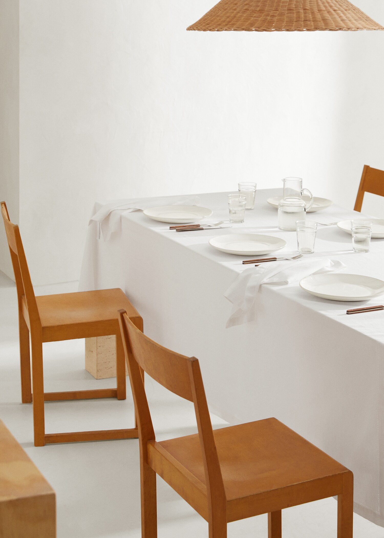 Hemstitch detail tablecloth 150x150cm - General plane