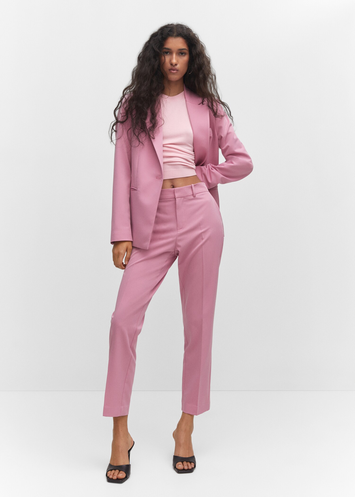 Pantalón recto traje - Plano general