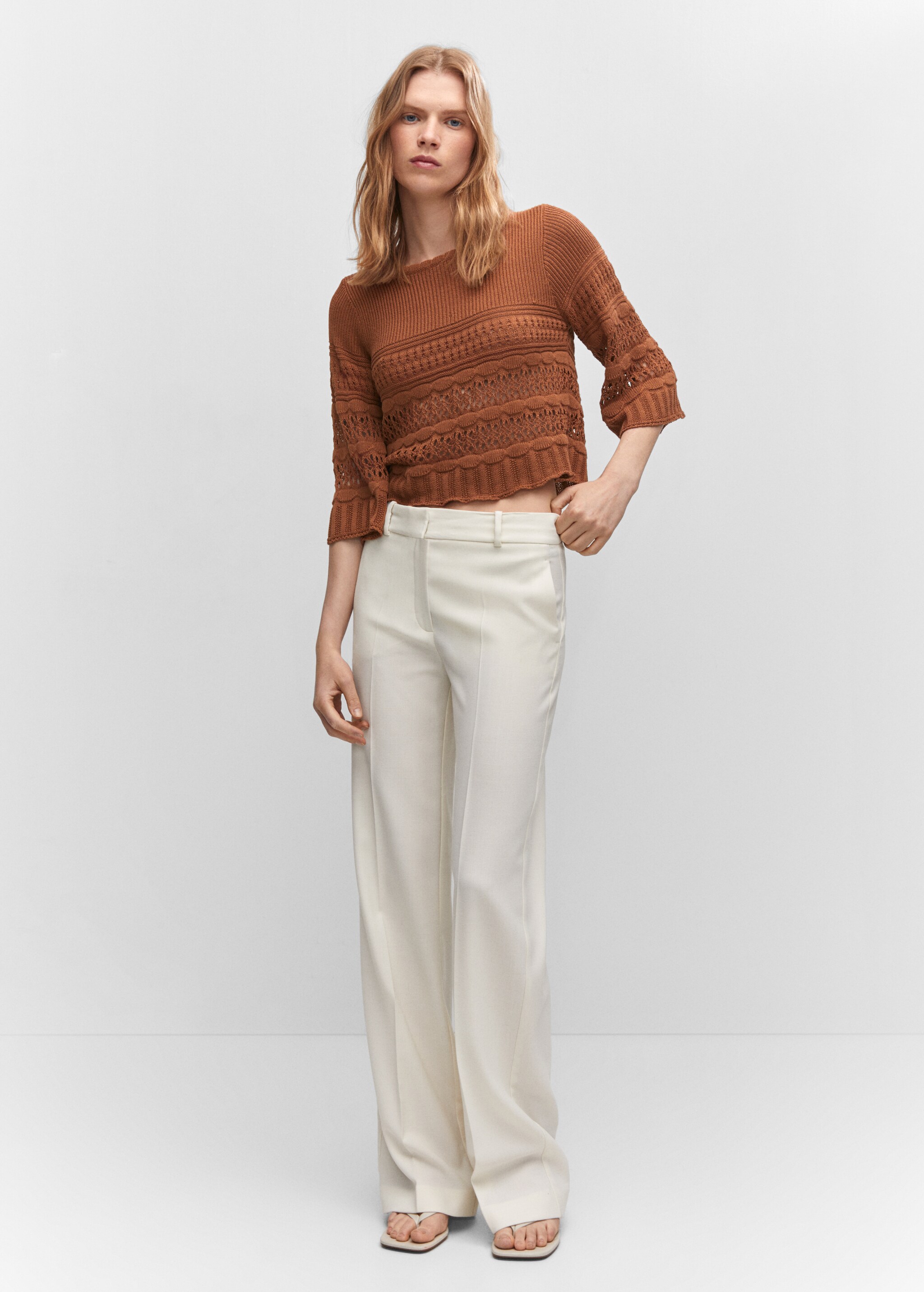 Openwork sweater with flared sleeves - General plane
