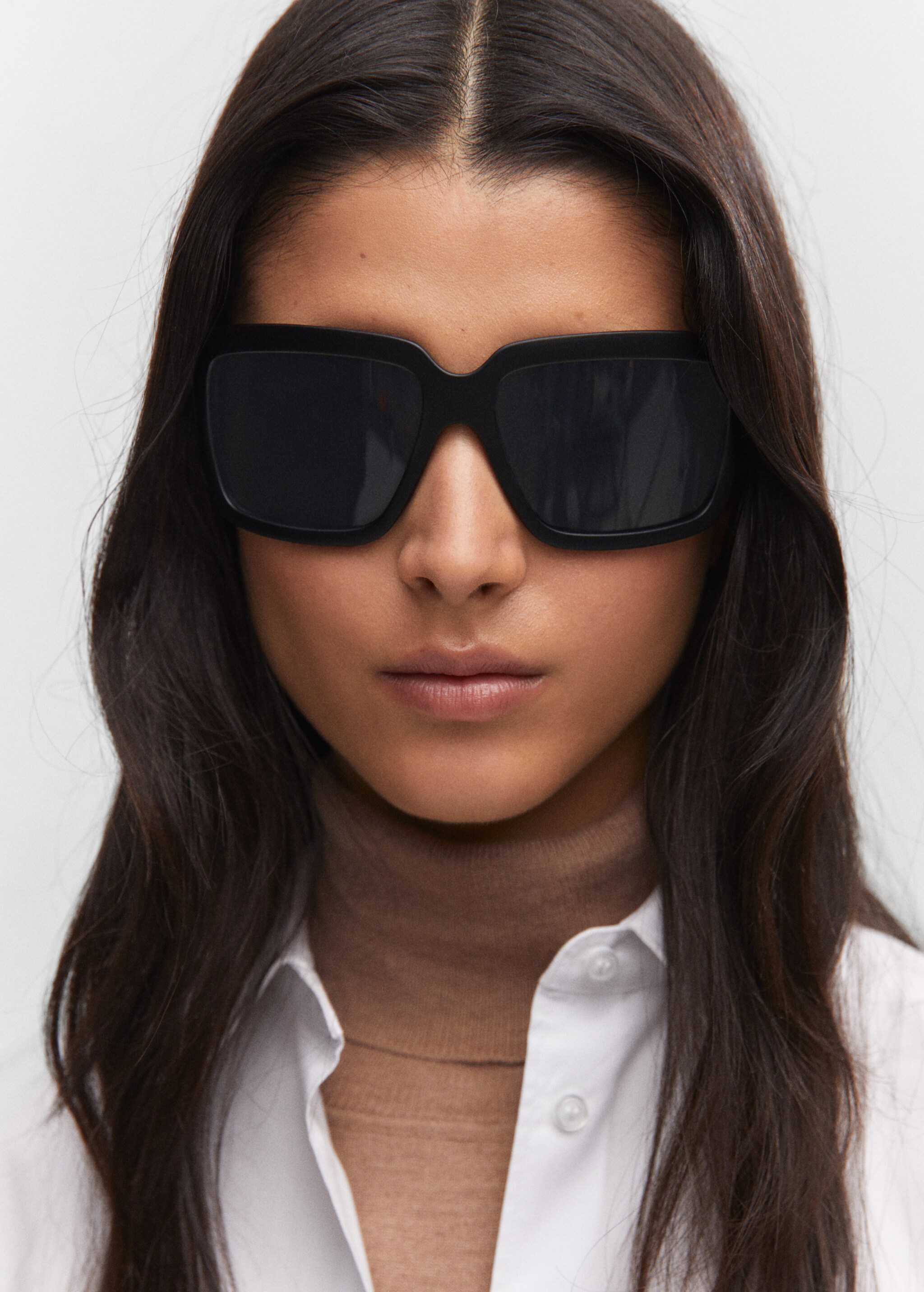 Солнцезащитные очки в квадратной оправе - Общий план