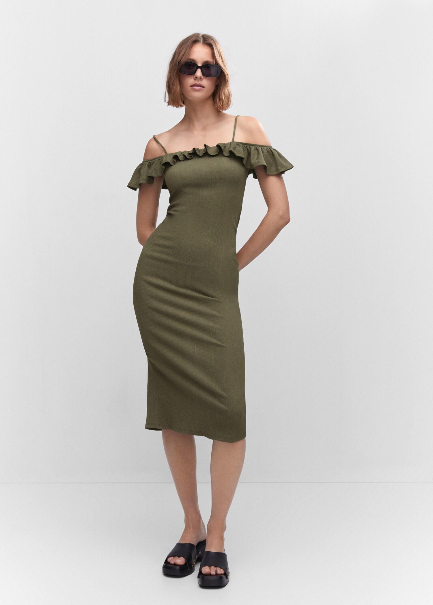 Textured ruffled dress - General plane