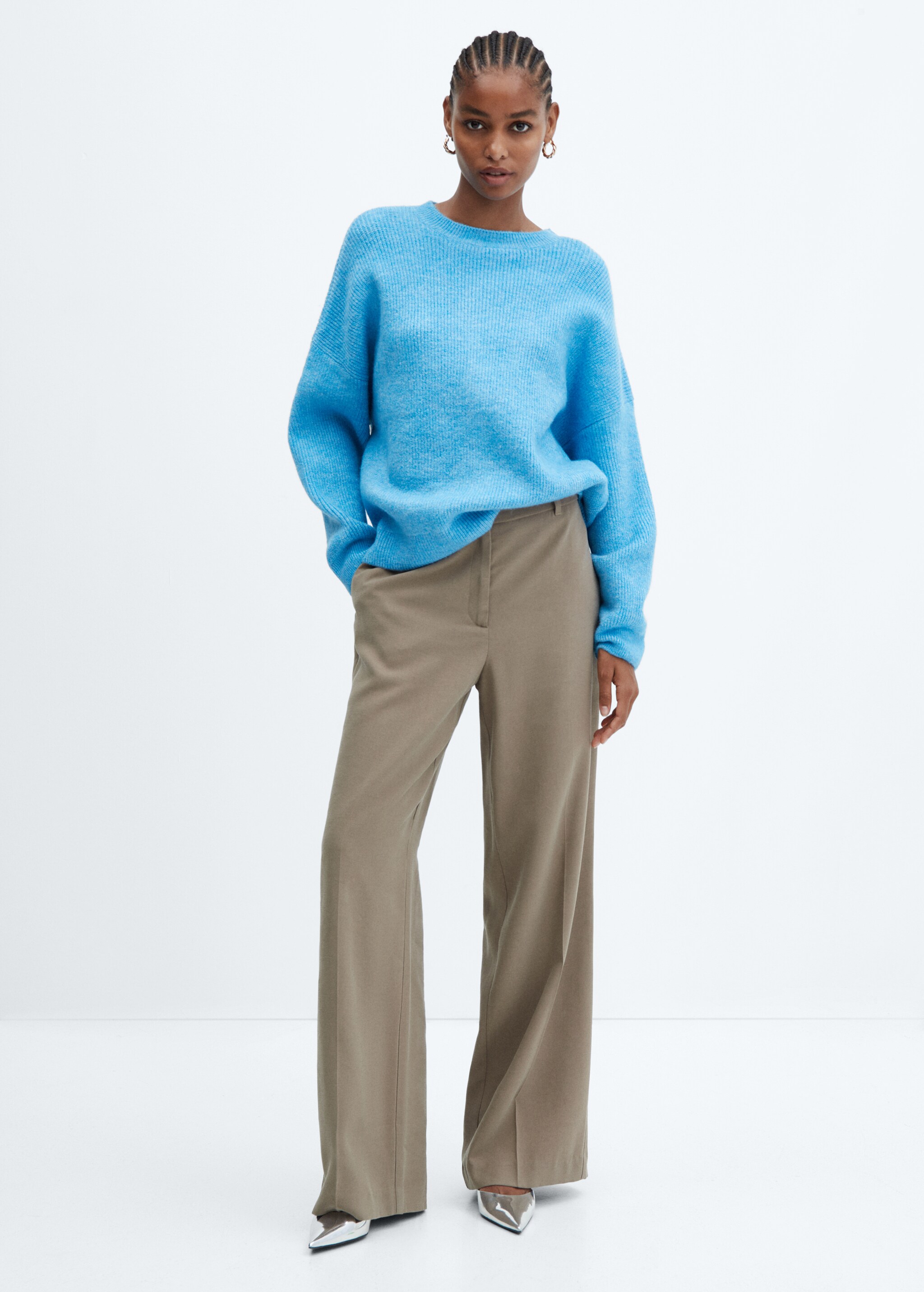 Oversized sweater with dropped shoulders - General plane