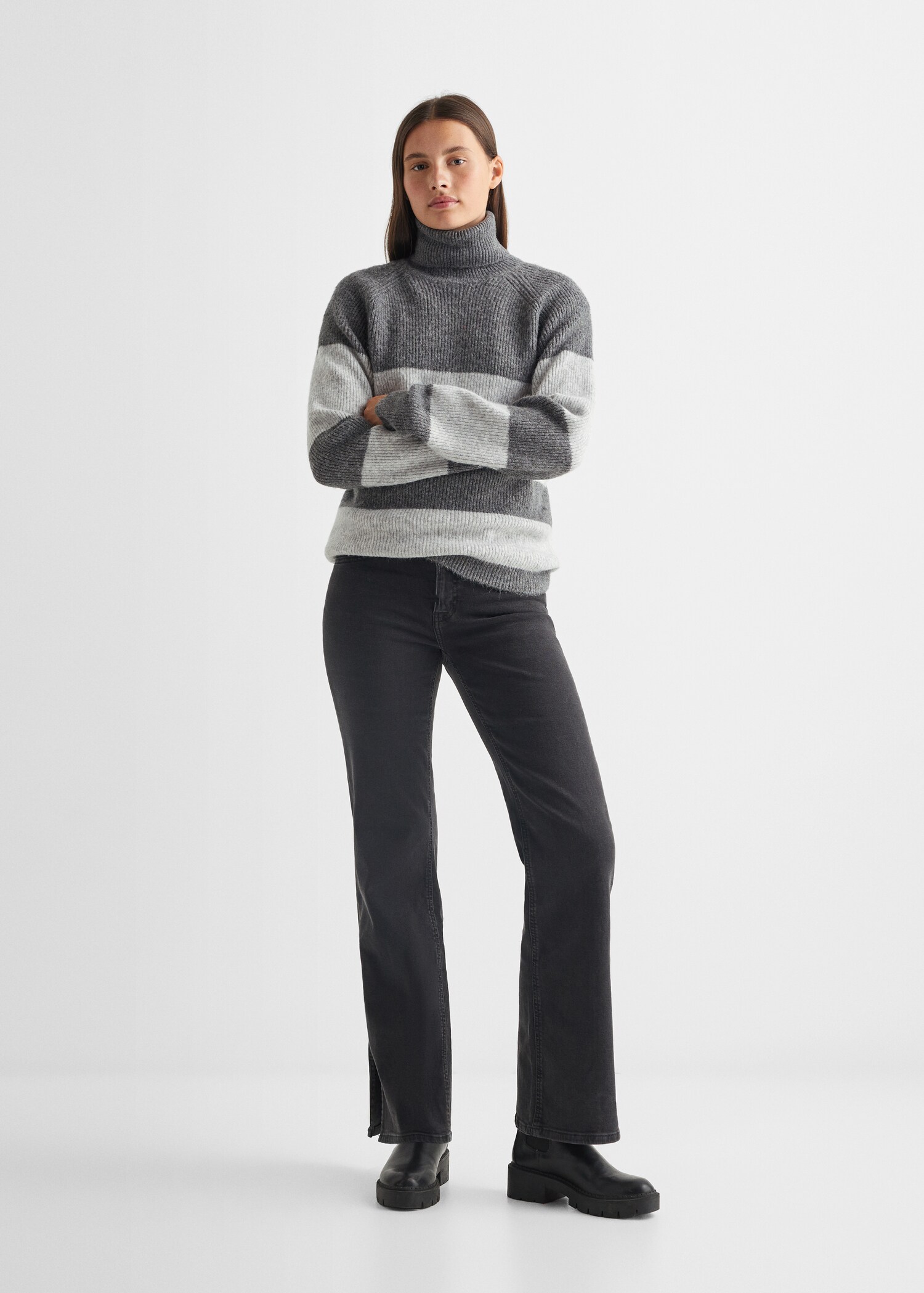 Pullover righe collo alto - Piano generale
