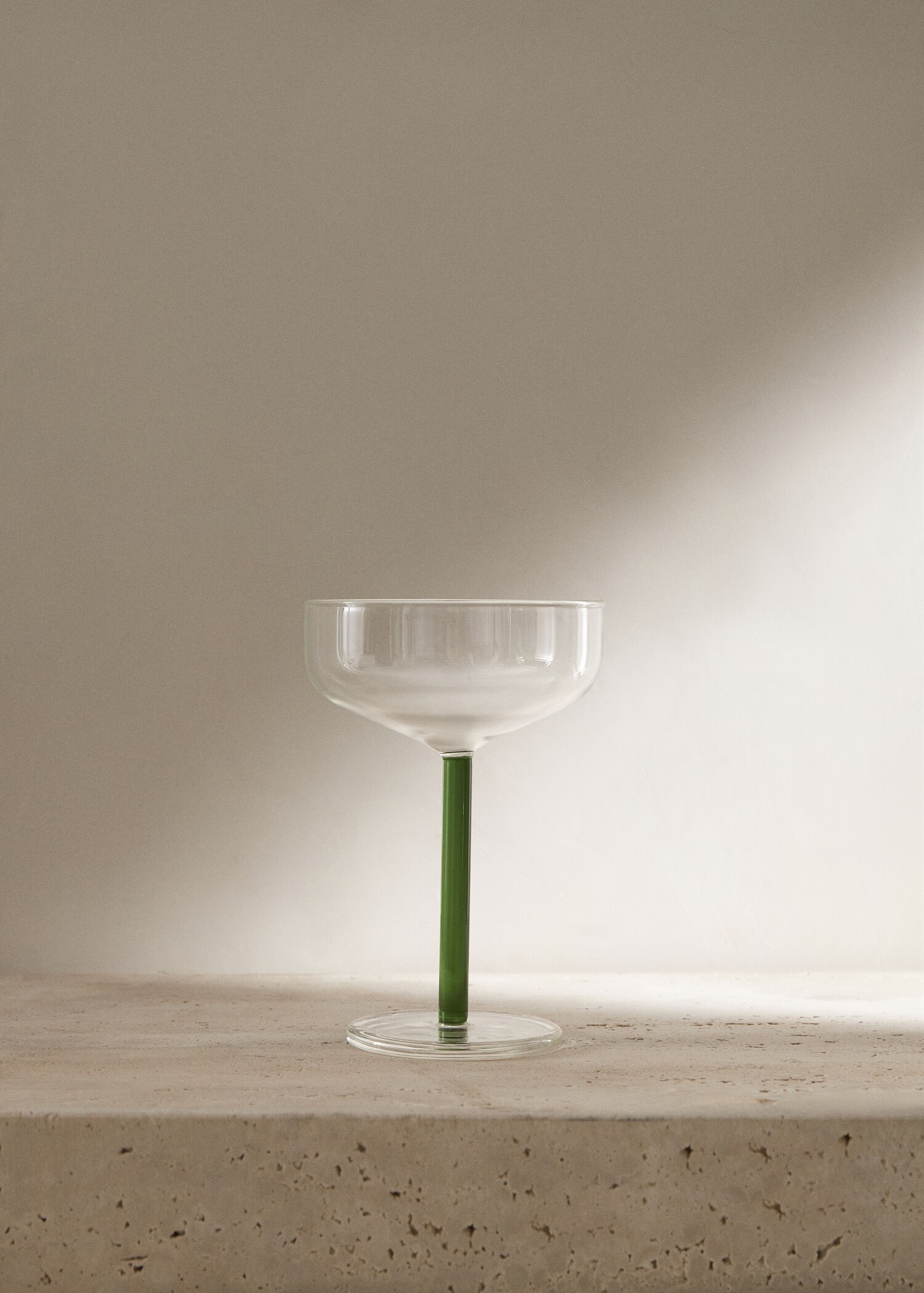 Verre à pied coloré en verre borosilicate - Plan général