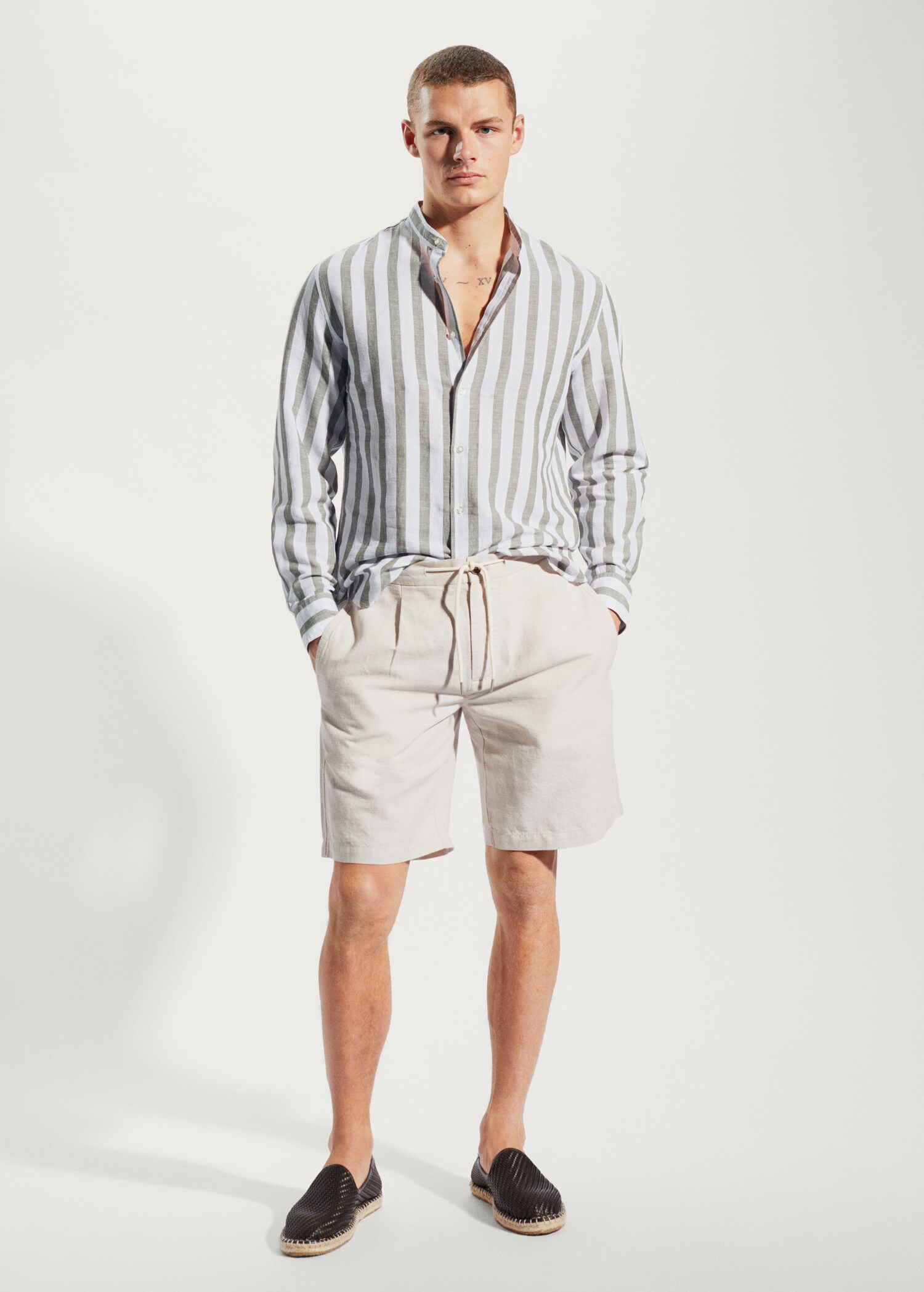 Camisa regular fit lino rayas  - Plano general