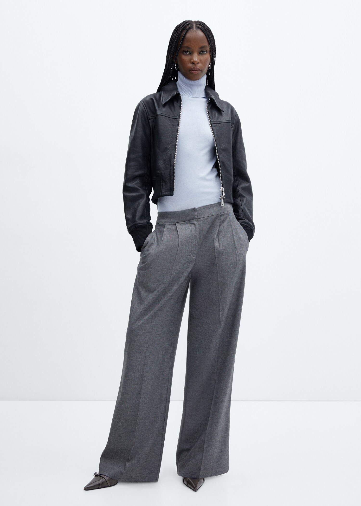 Turtleneck knit top - General plane