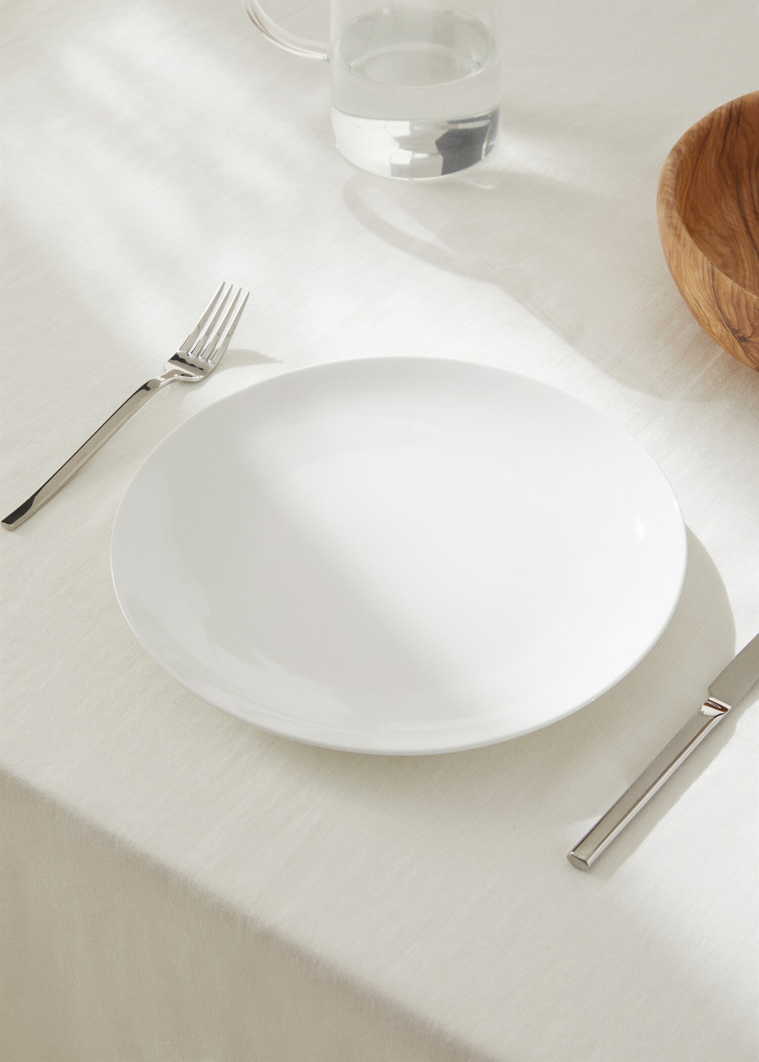 Flacher Teller aus Bone-China-Porzellan - Allgemeine Ansicht