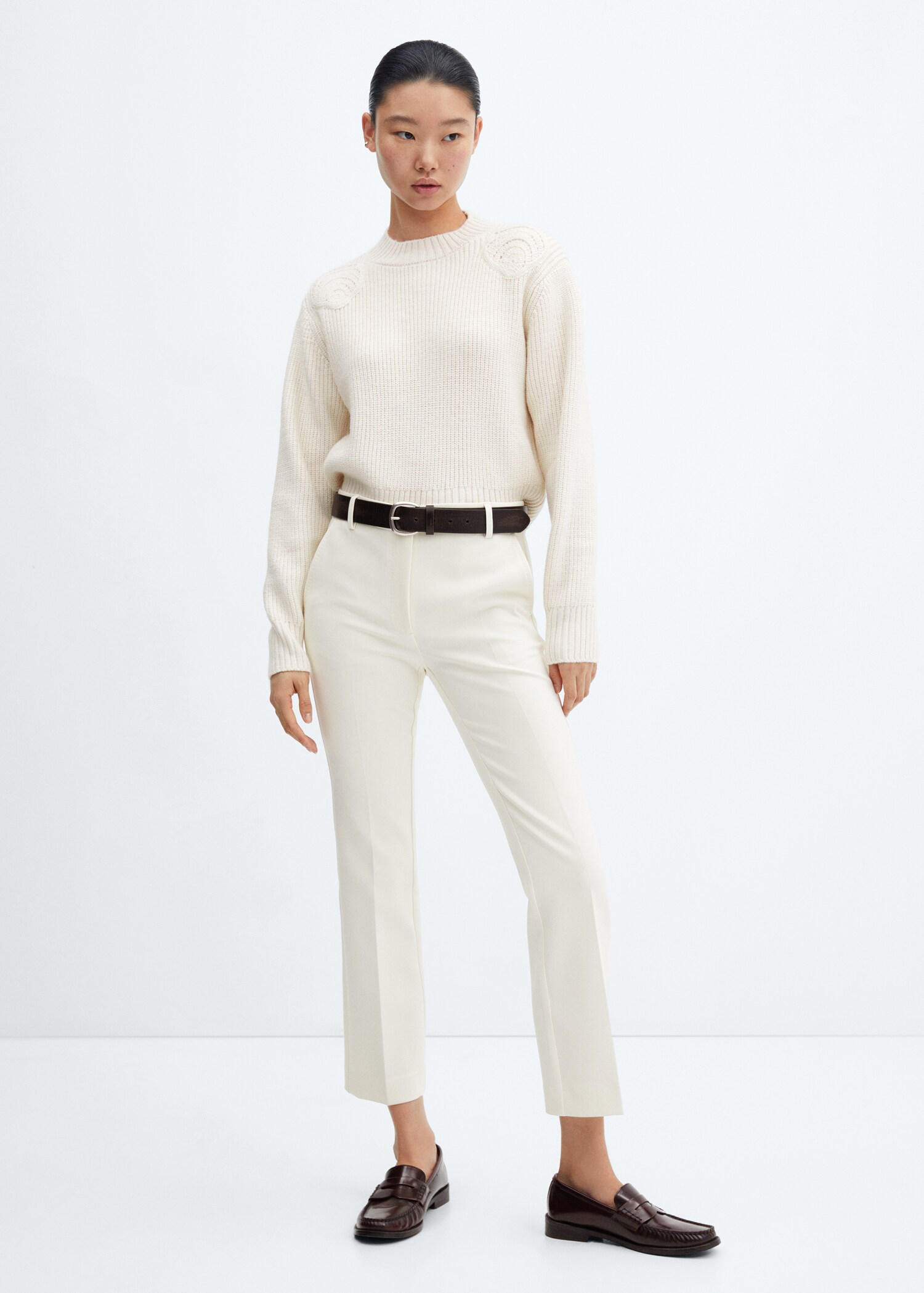 Straight ankle-length pants - General plane