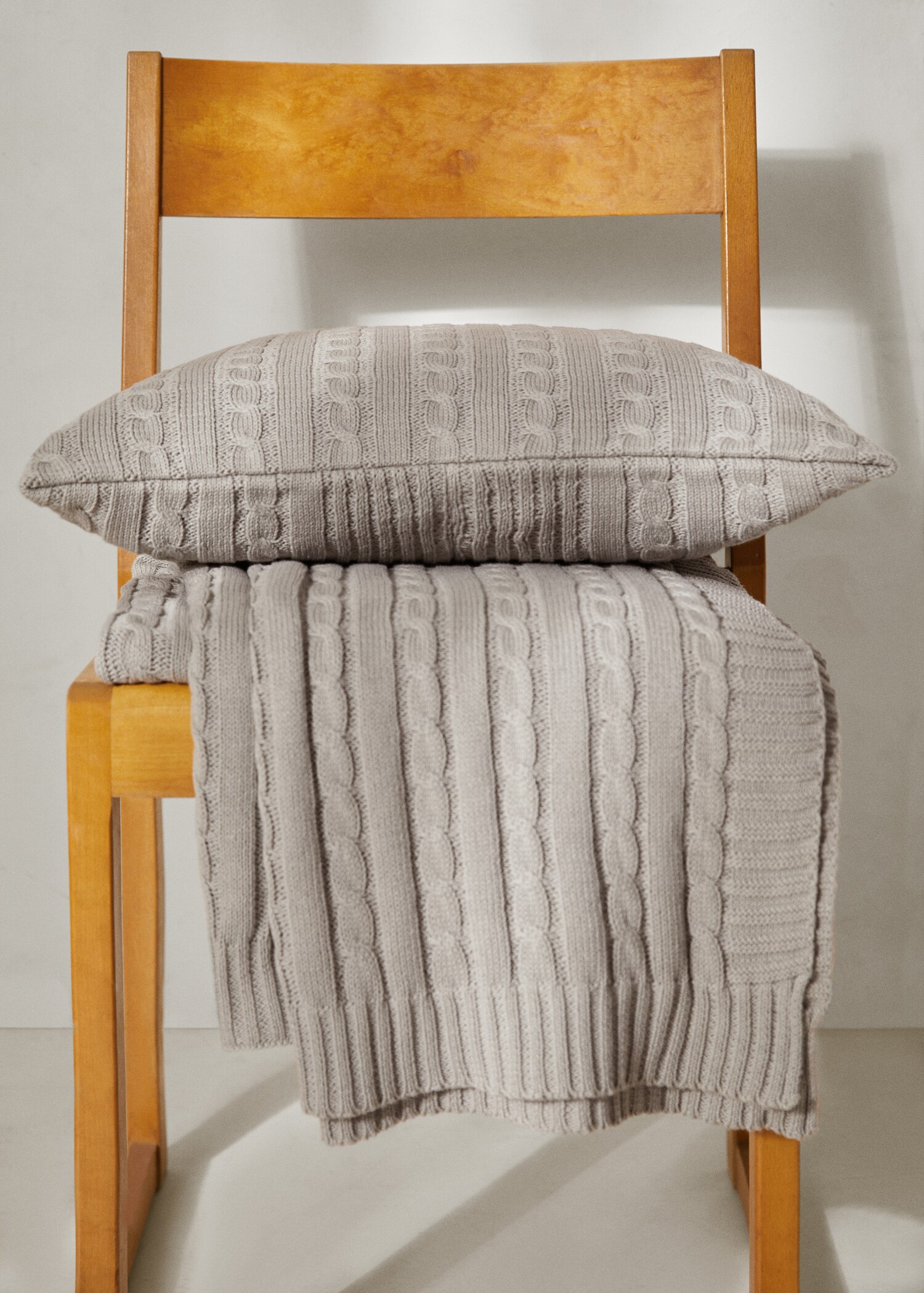 Braided-design blanket 130x180cm - General plane