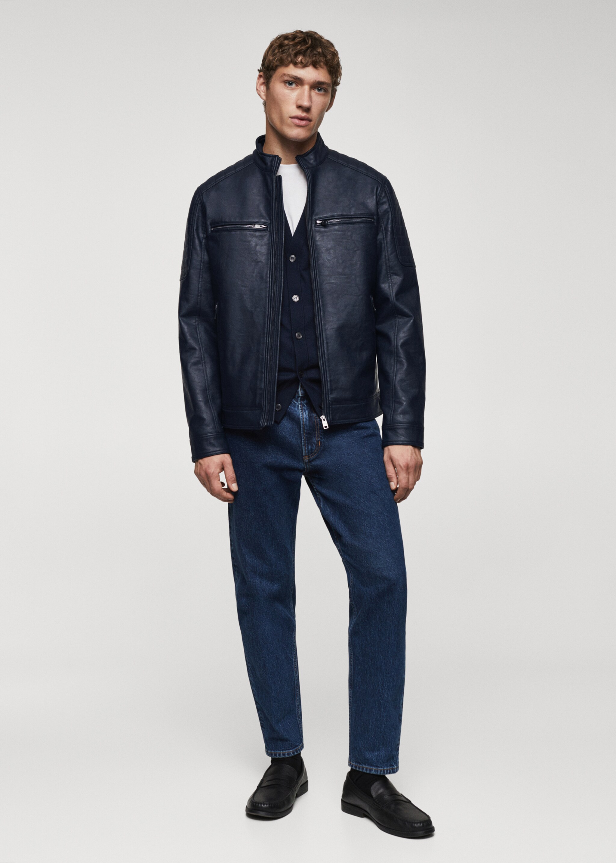 Cazadora efecto piel napa - Plano general, Azul marino. Ref: 57022505-00.