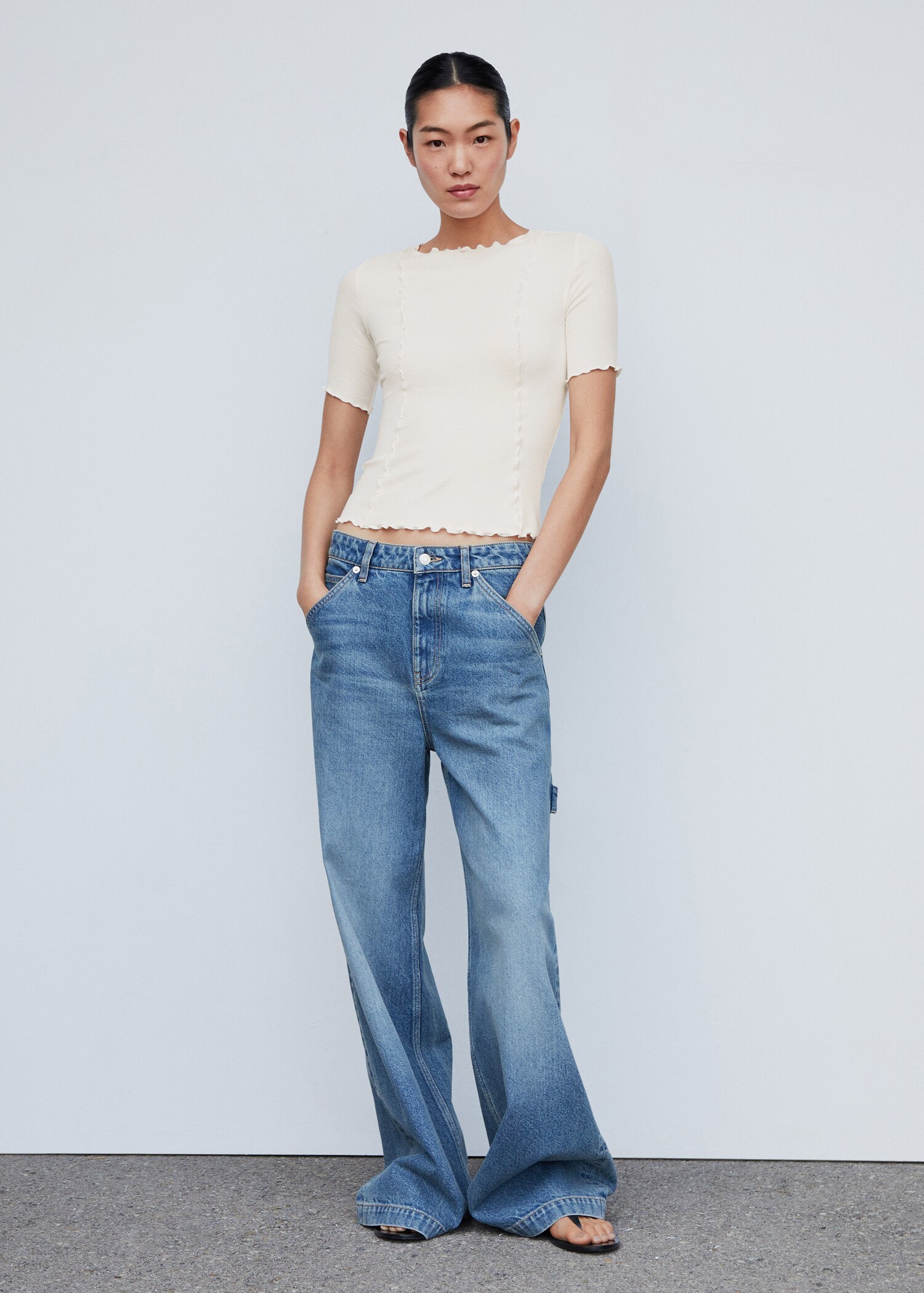 Decorative seam T-shirt - General plane