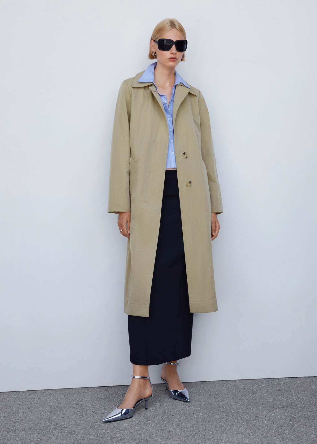 Fluid trench coat with tie