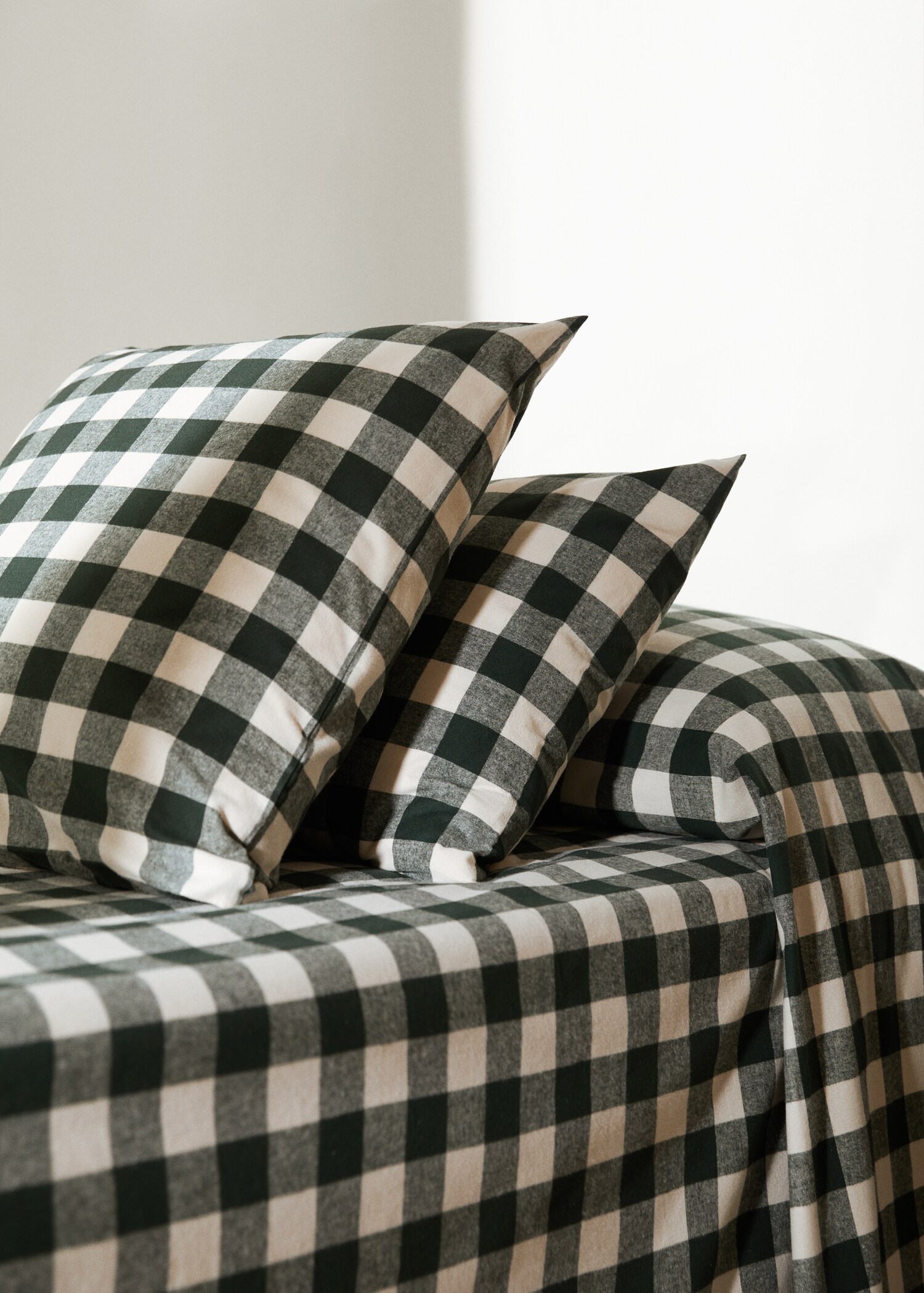 Dvobojna karirana flanelna jastučnica 60 x 60 cm - Opći prikaz