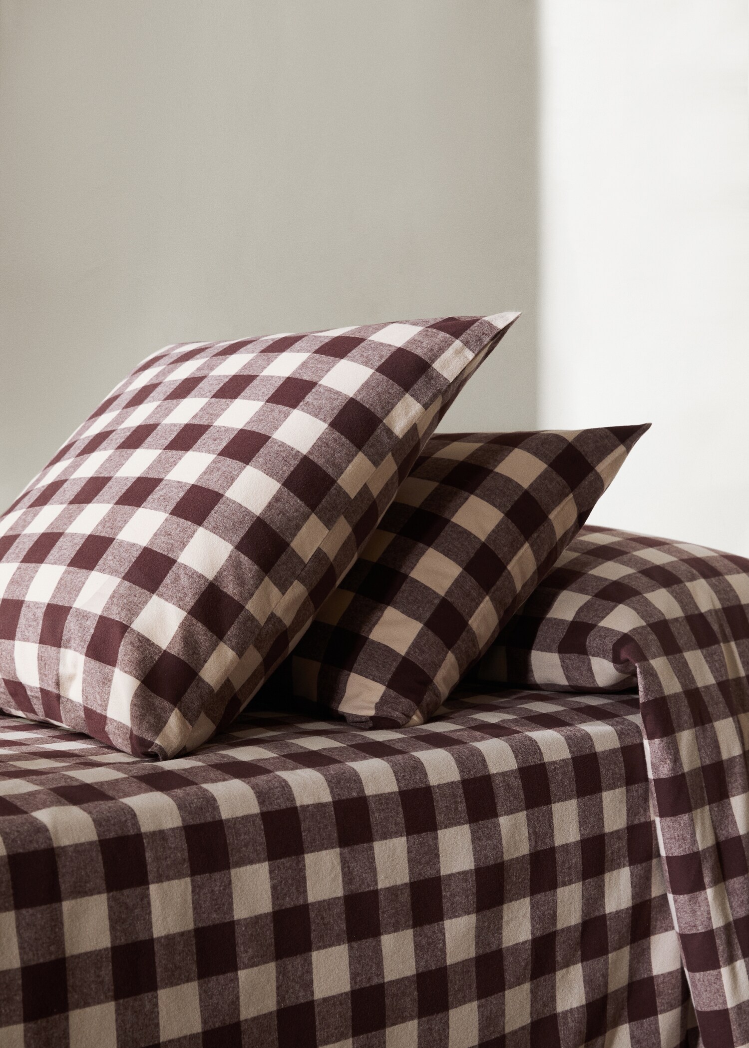 Dvobojna karirana flanelna jastučnica 60 x 60 cm - Opći prikaz