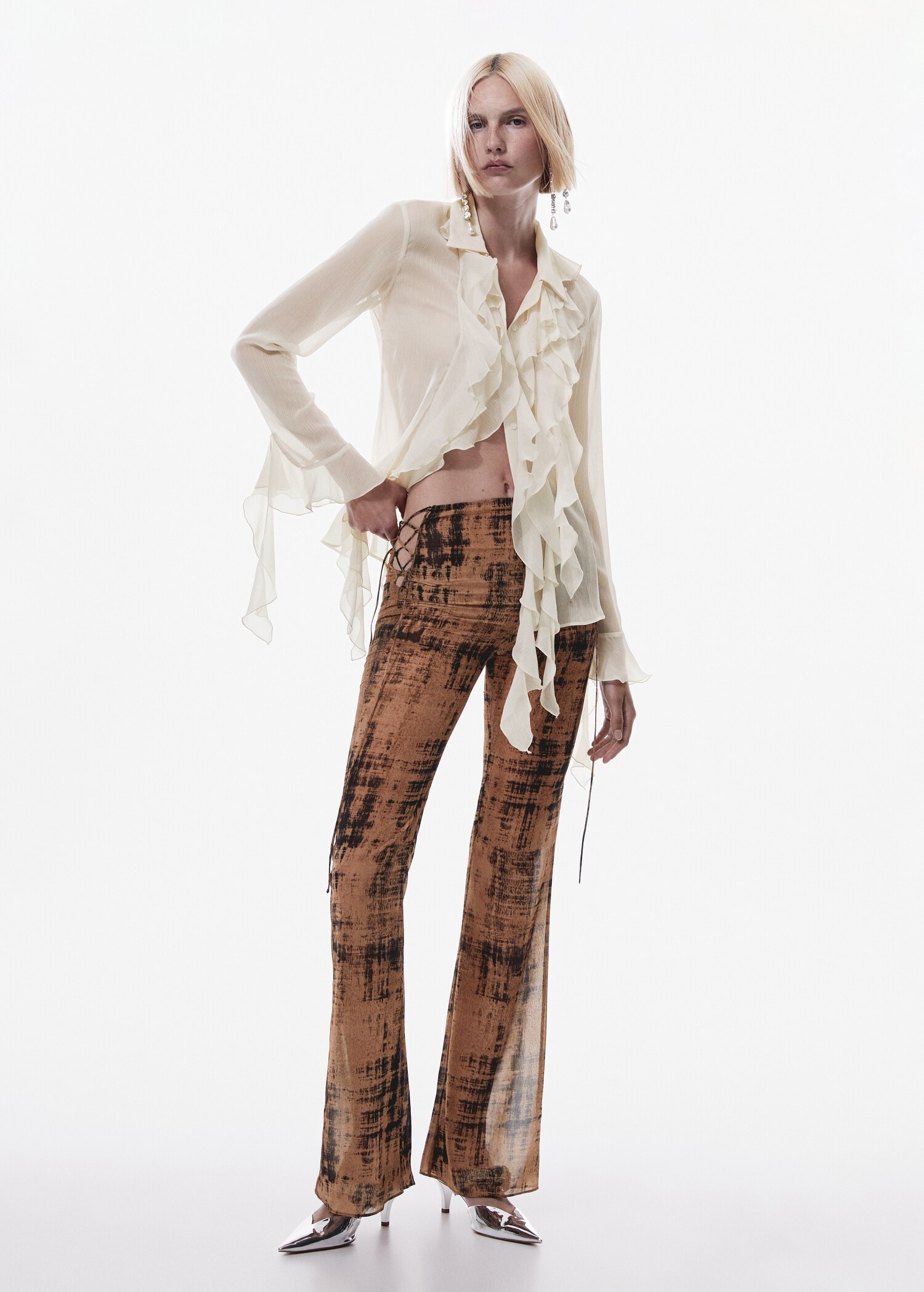 Pantalon imprimé semi-transparent - Plan général