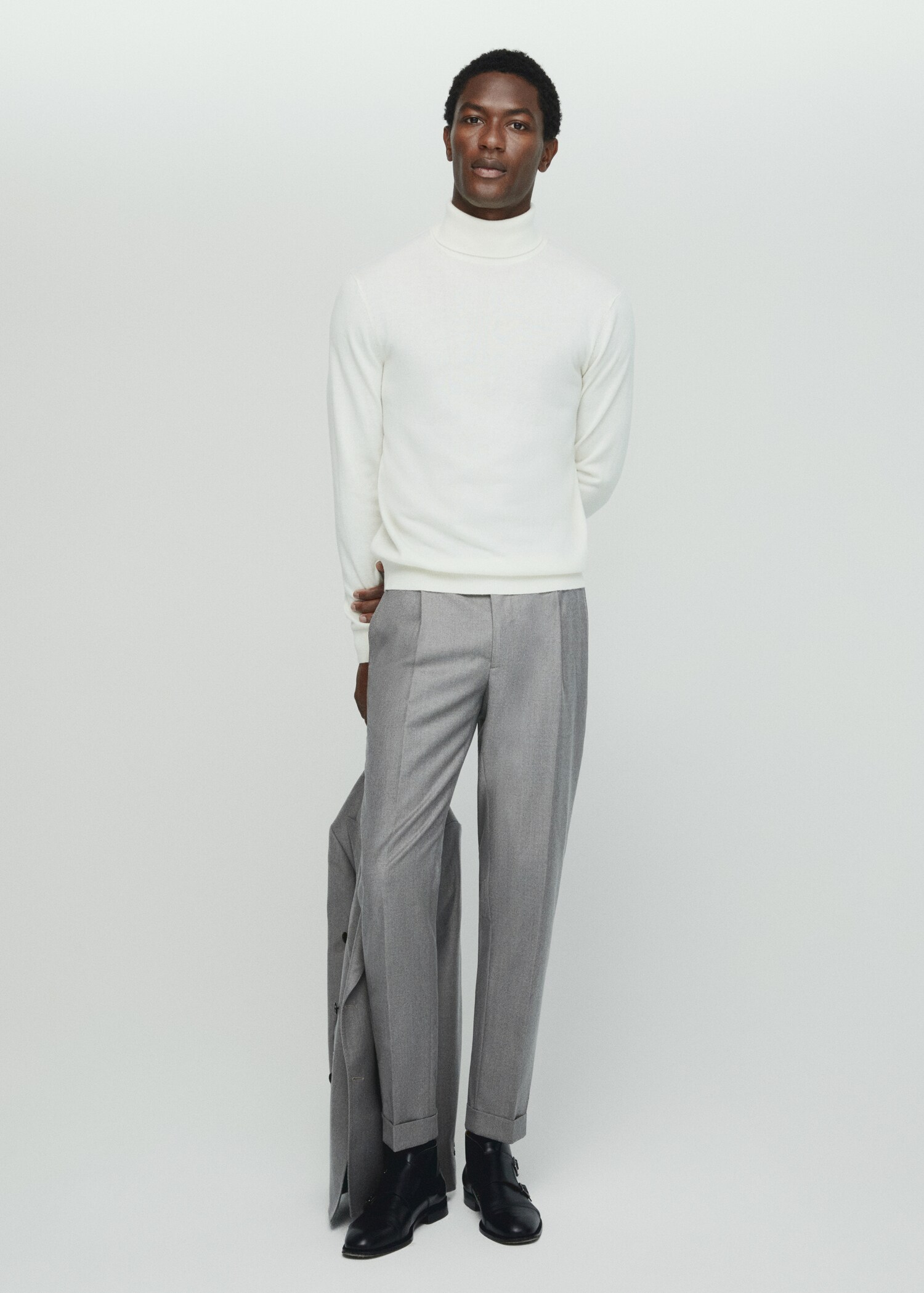 Turtleneck 100% cashmere sweater - General plane