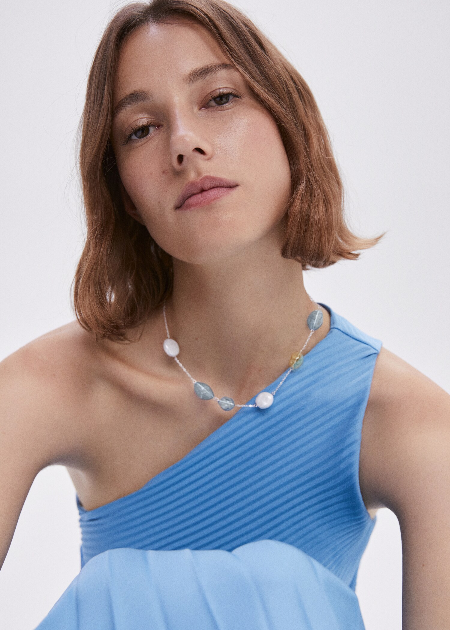 Crystal bead necklace - General plane