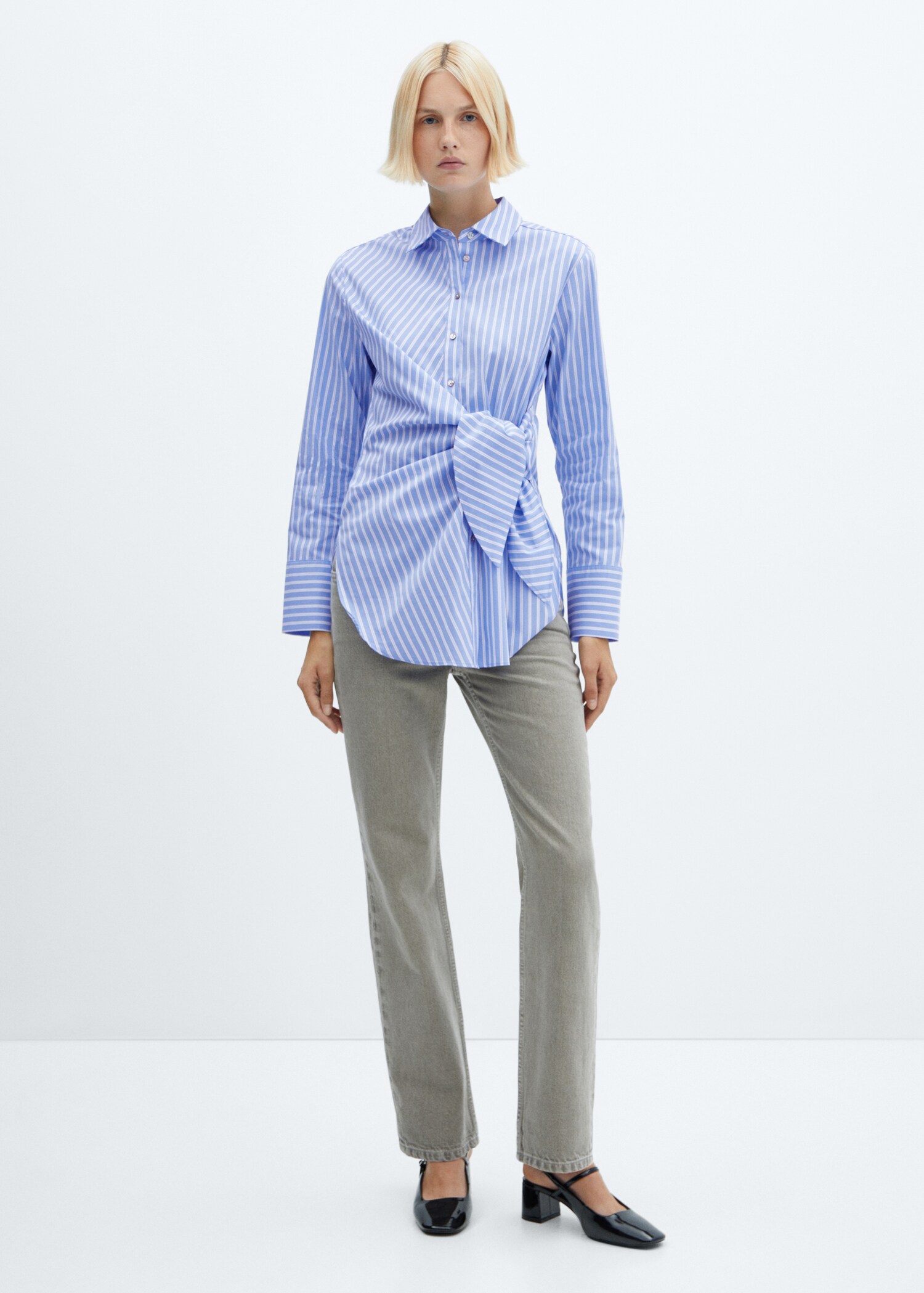 Camisa rayas nudo - Plano general