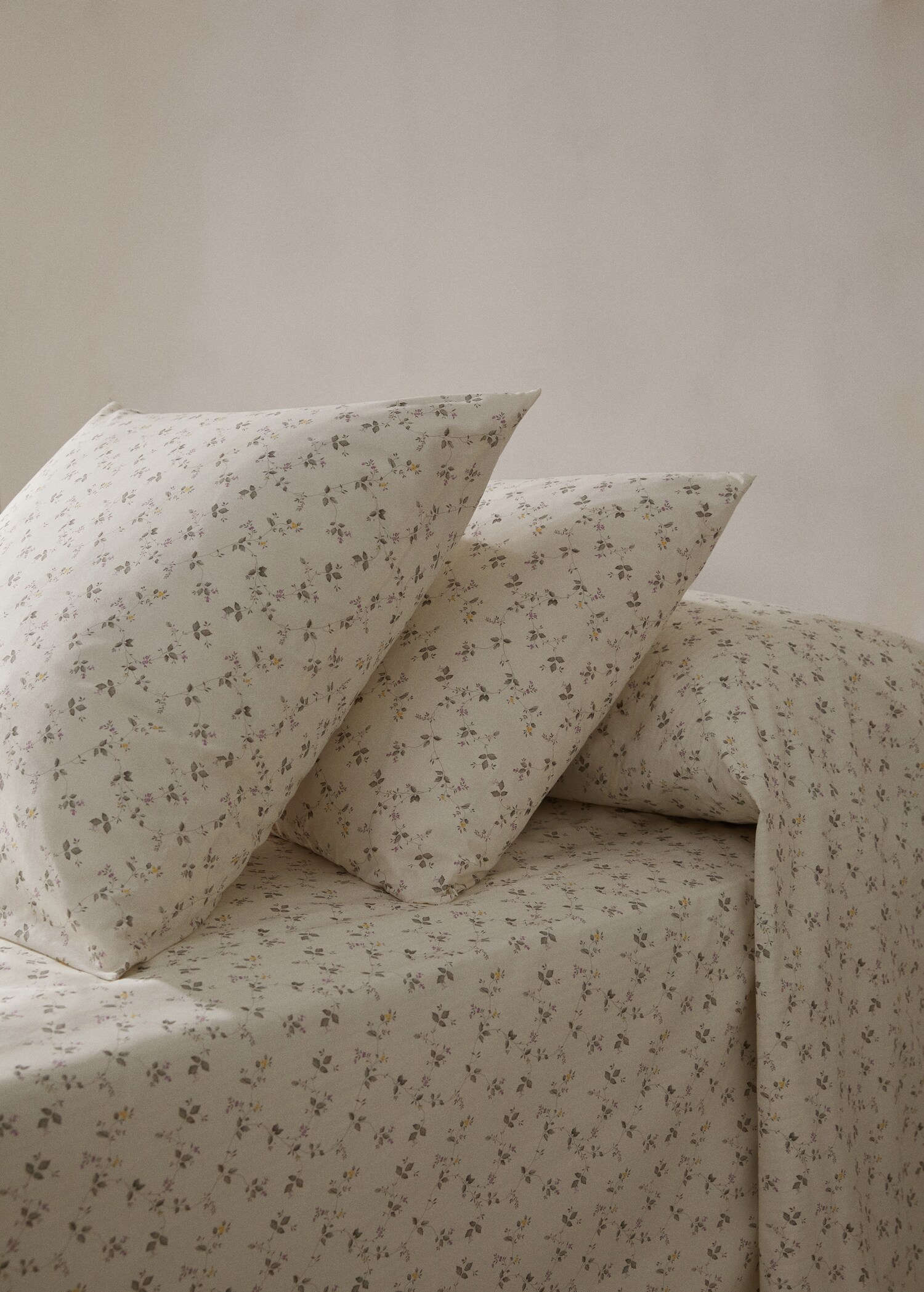 Housse de coussin en imprimé fleuri 60x60 cm (Lot de 2) - Plan général