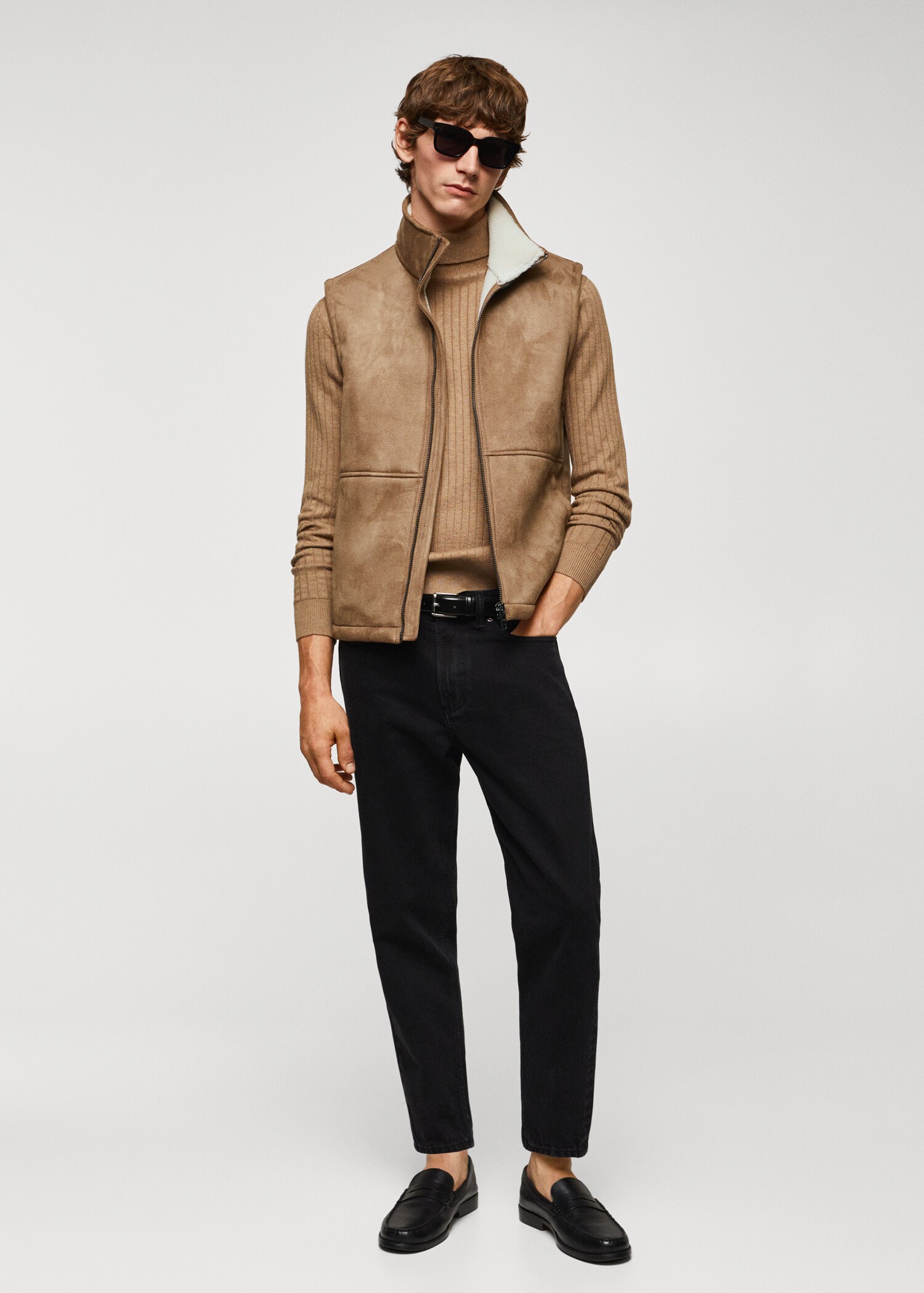 Shearling-lined leather-effect gilet - General plane