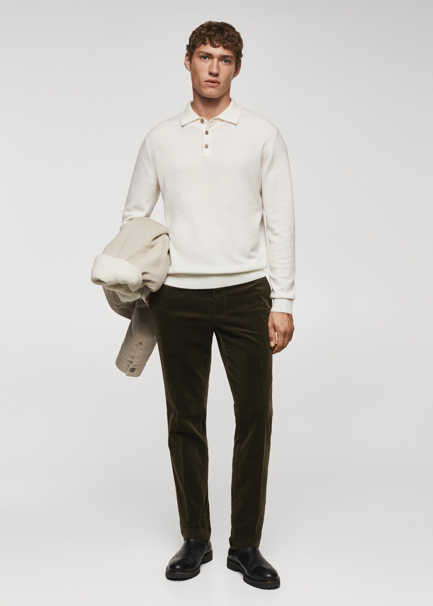 Pantalón slim fit micropana - Plano general