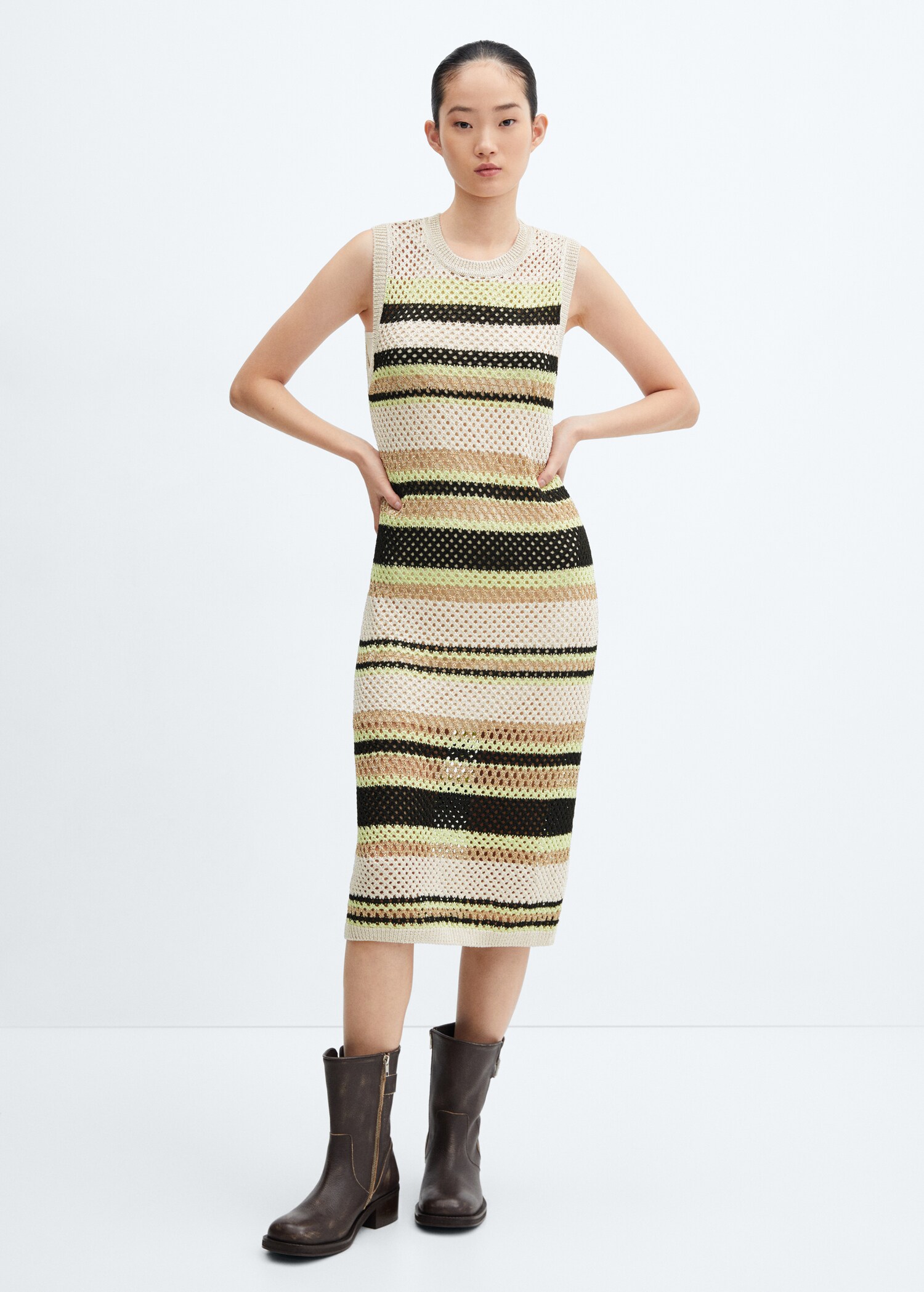 Knitted dress openwork details - General plane