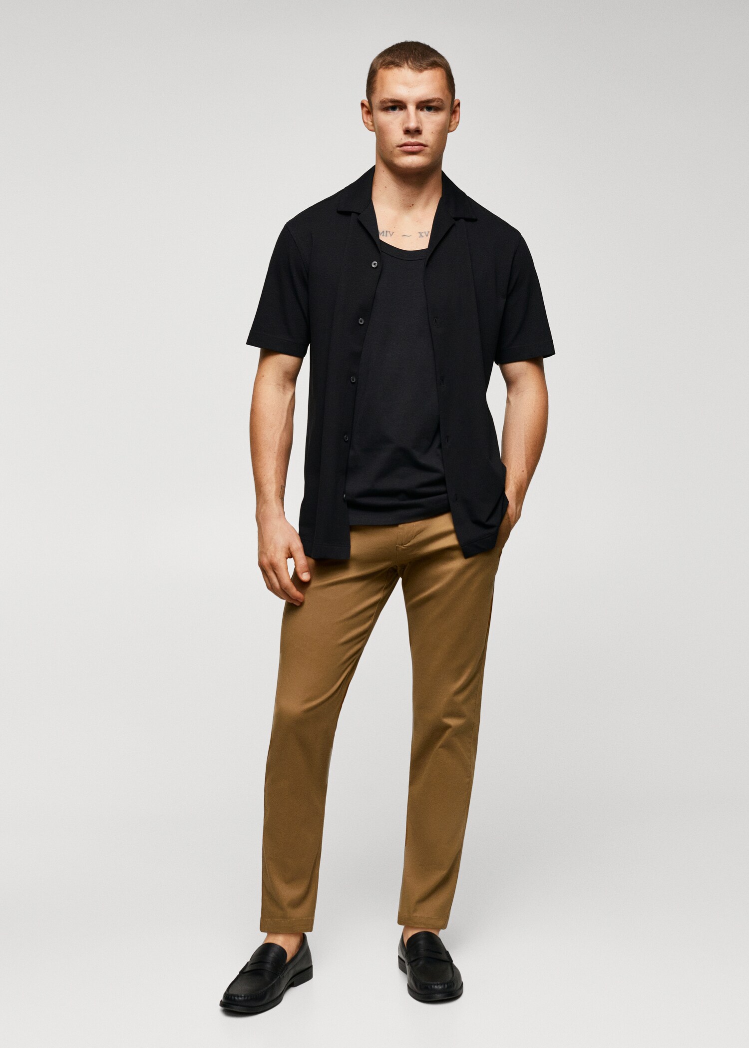 Celana panjang katun crop tapered - Tampilan Umum