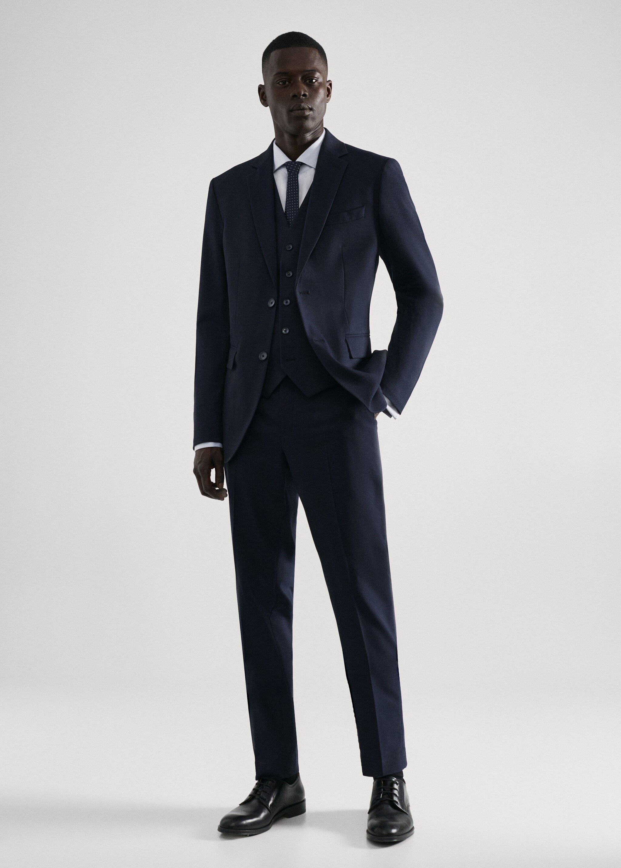 Slim-fit suit waistcoat - General plane