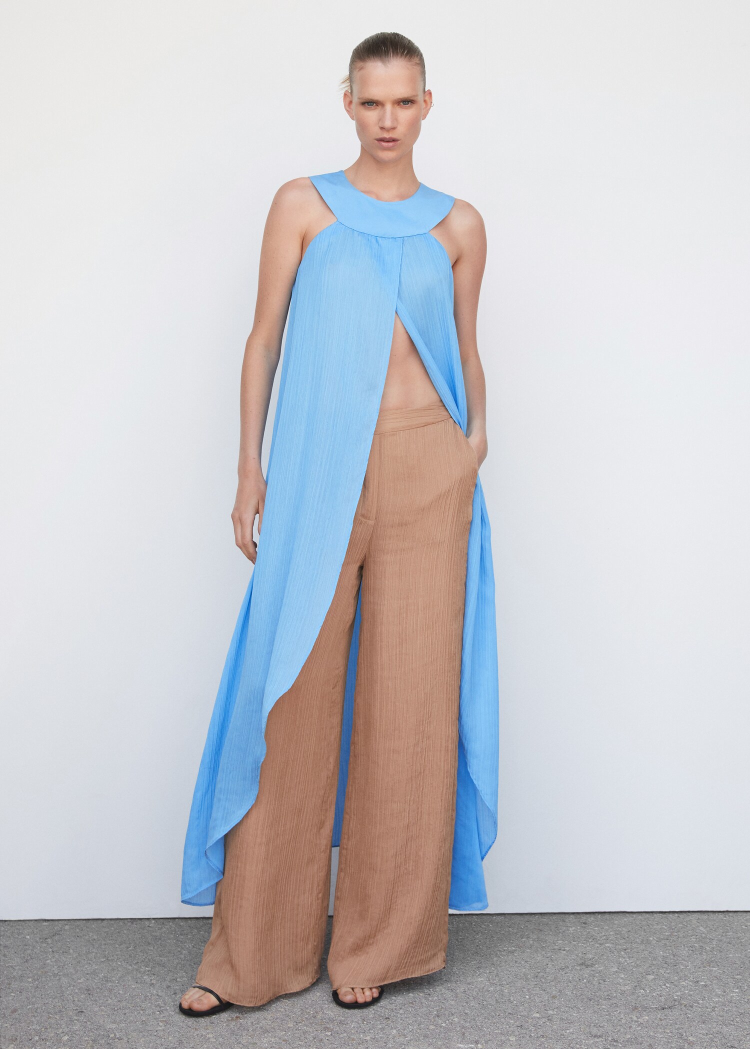 Robe plissée emmanchures américaines - Plan général
