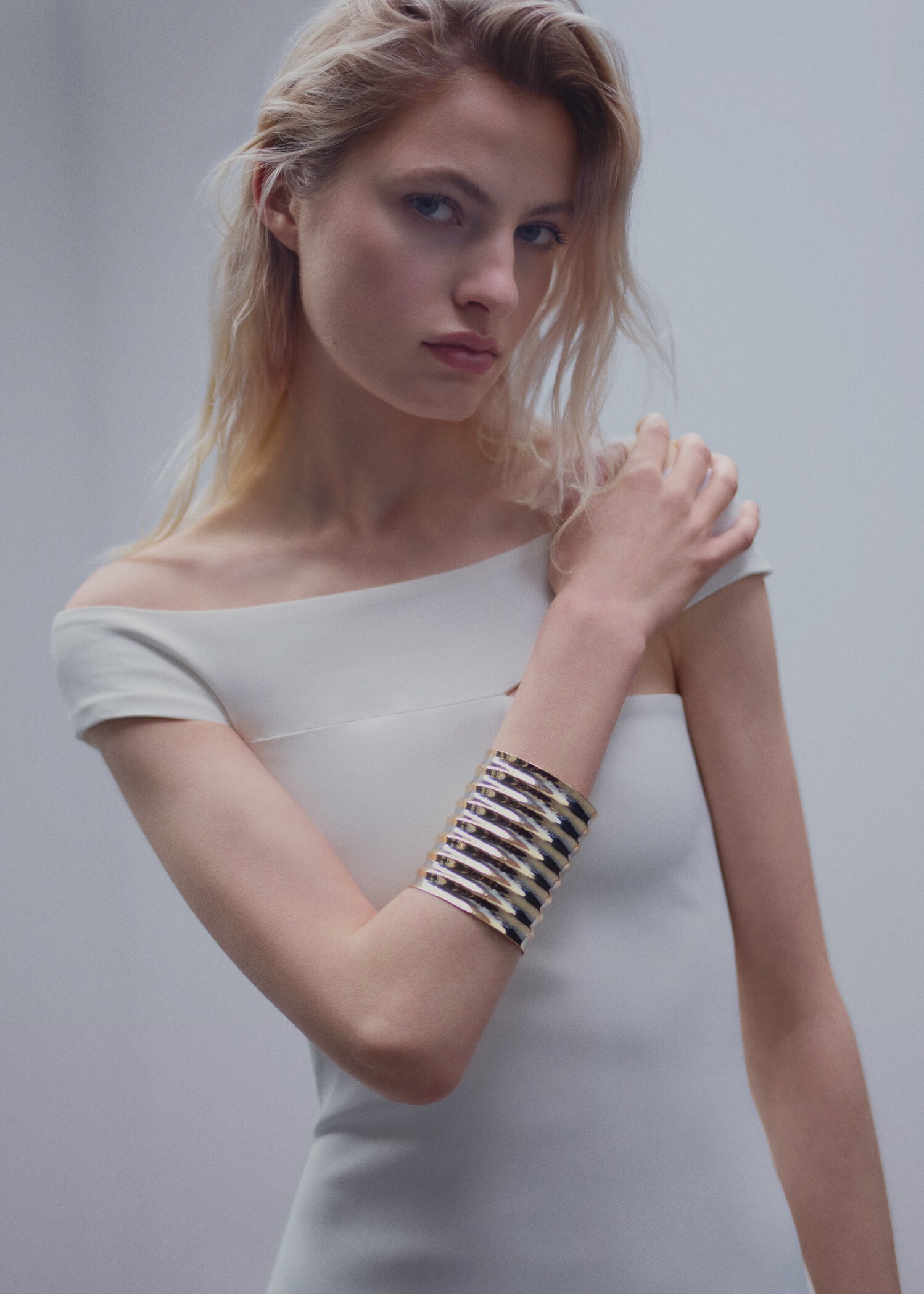 Maxi-bracelet relief ondulé - Plan général