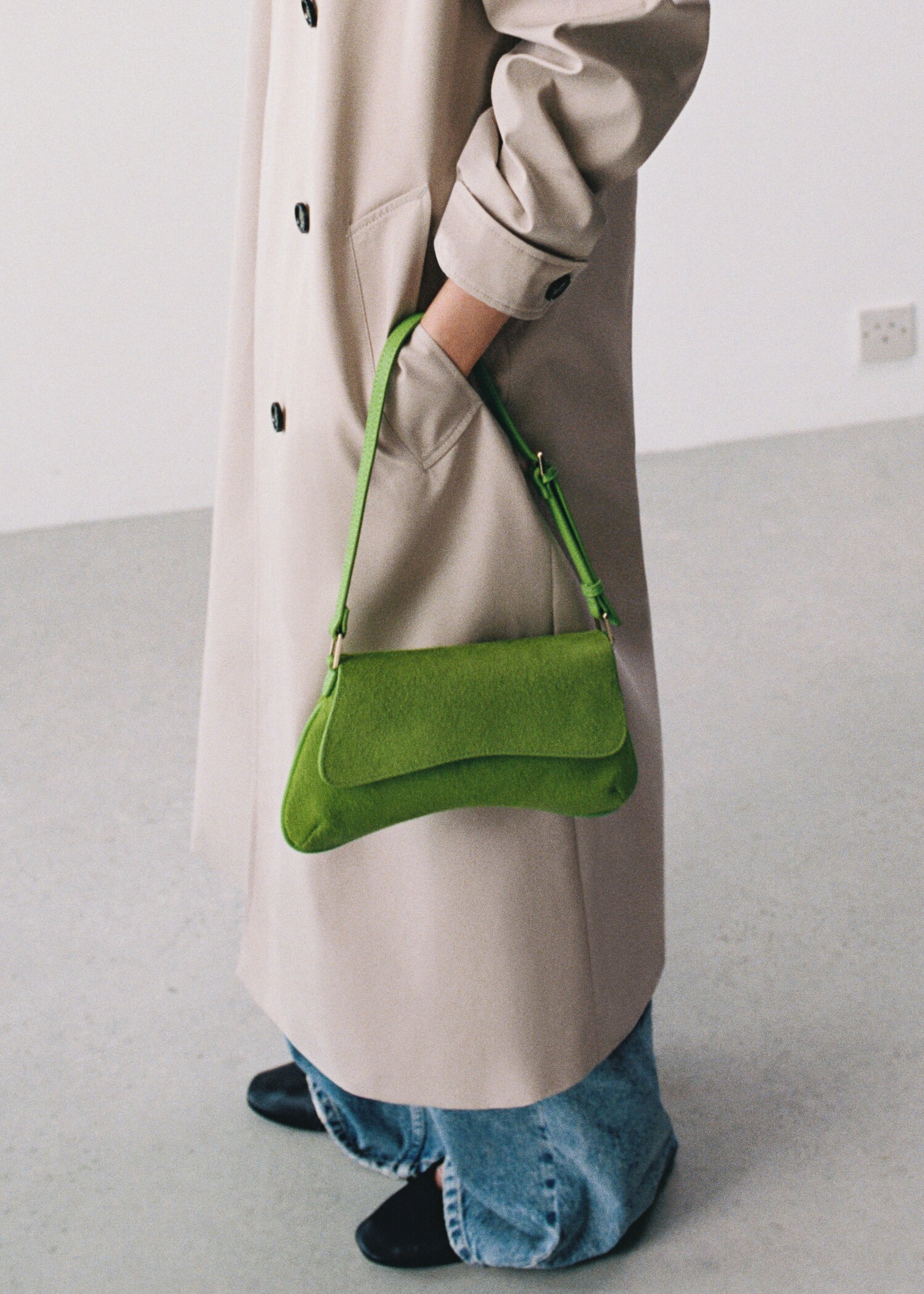 Flap leather bag - General plane