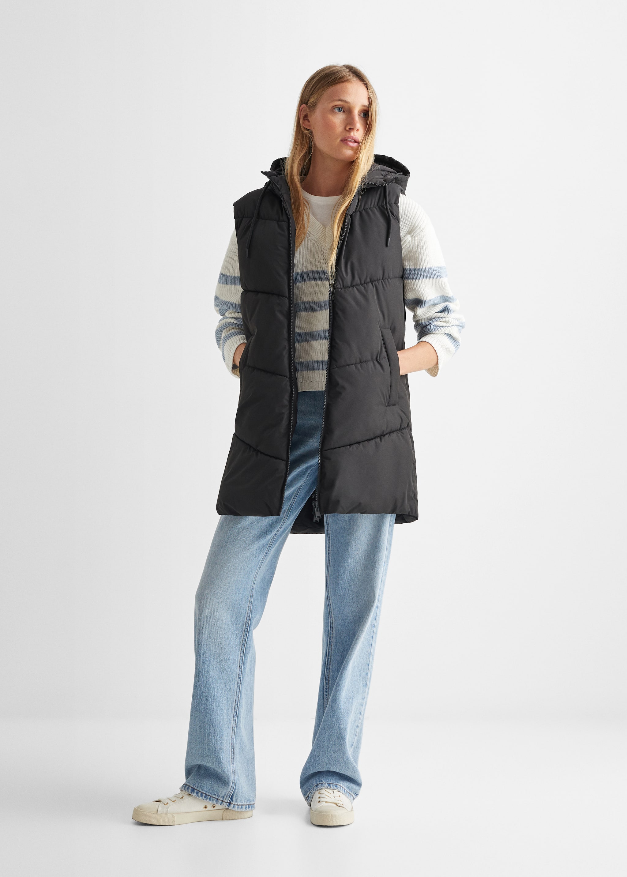 Long quilted gilet - General plane