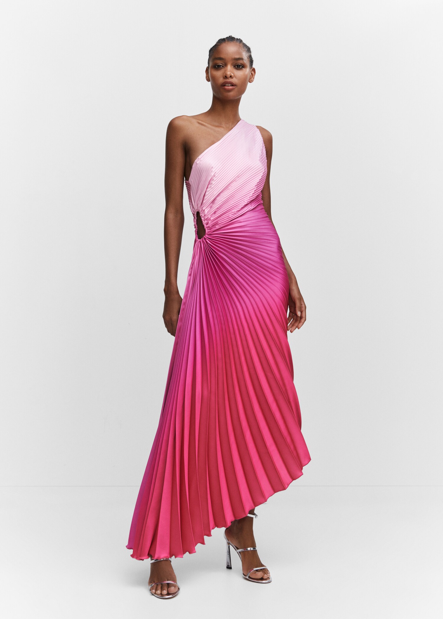 Asymmetrical pleated dress - General plane