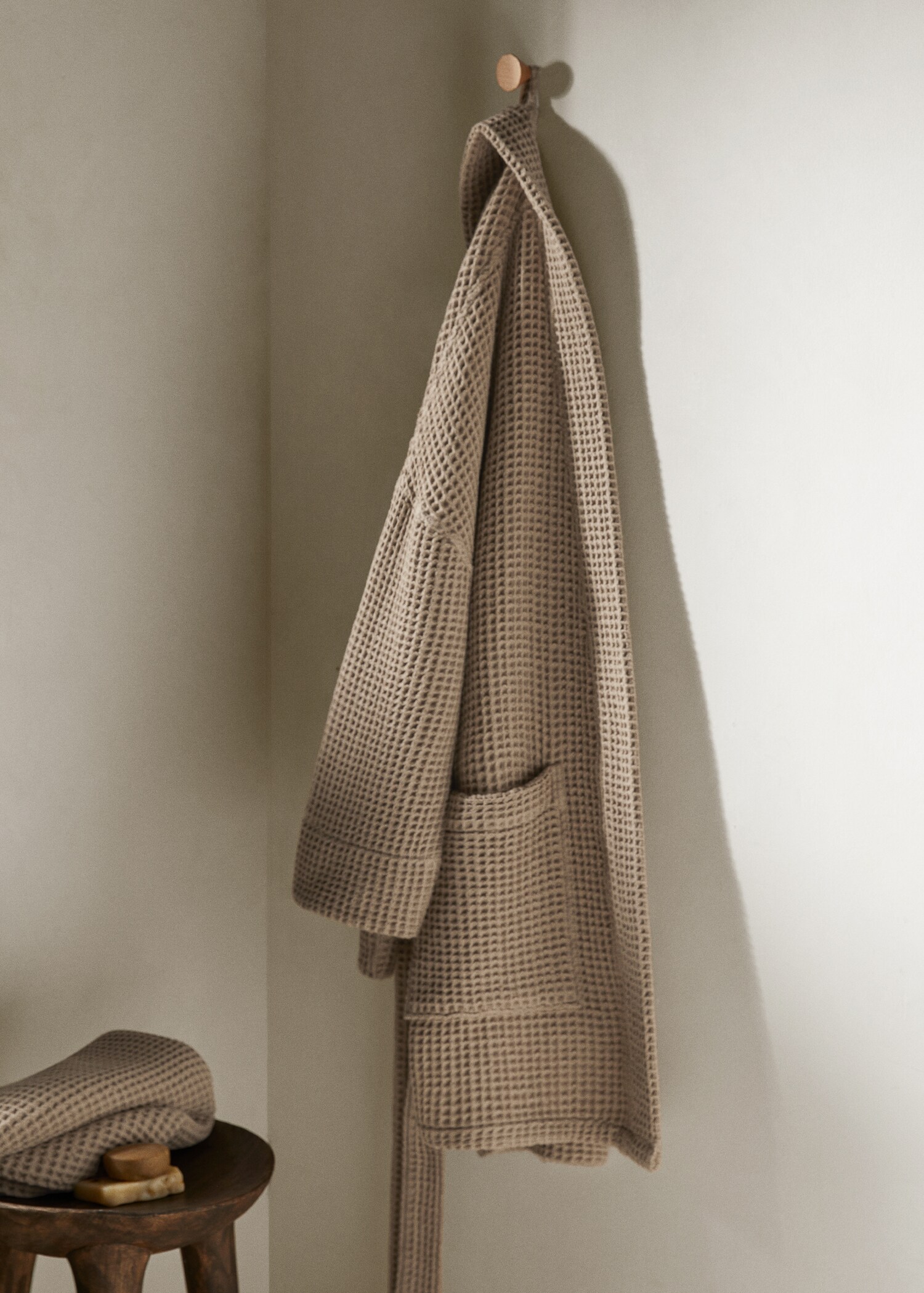 100% cotton waffle bathrobe - General plane