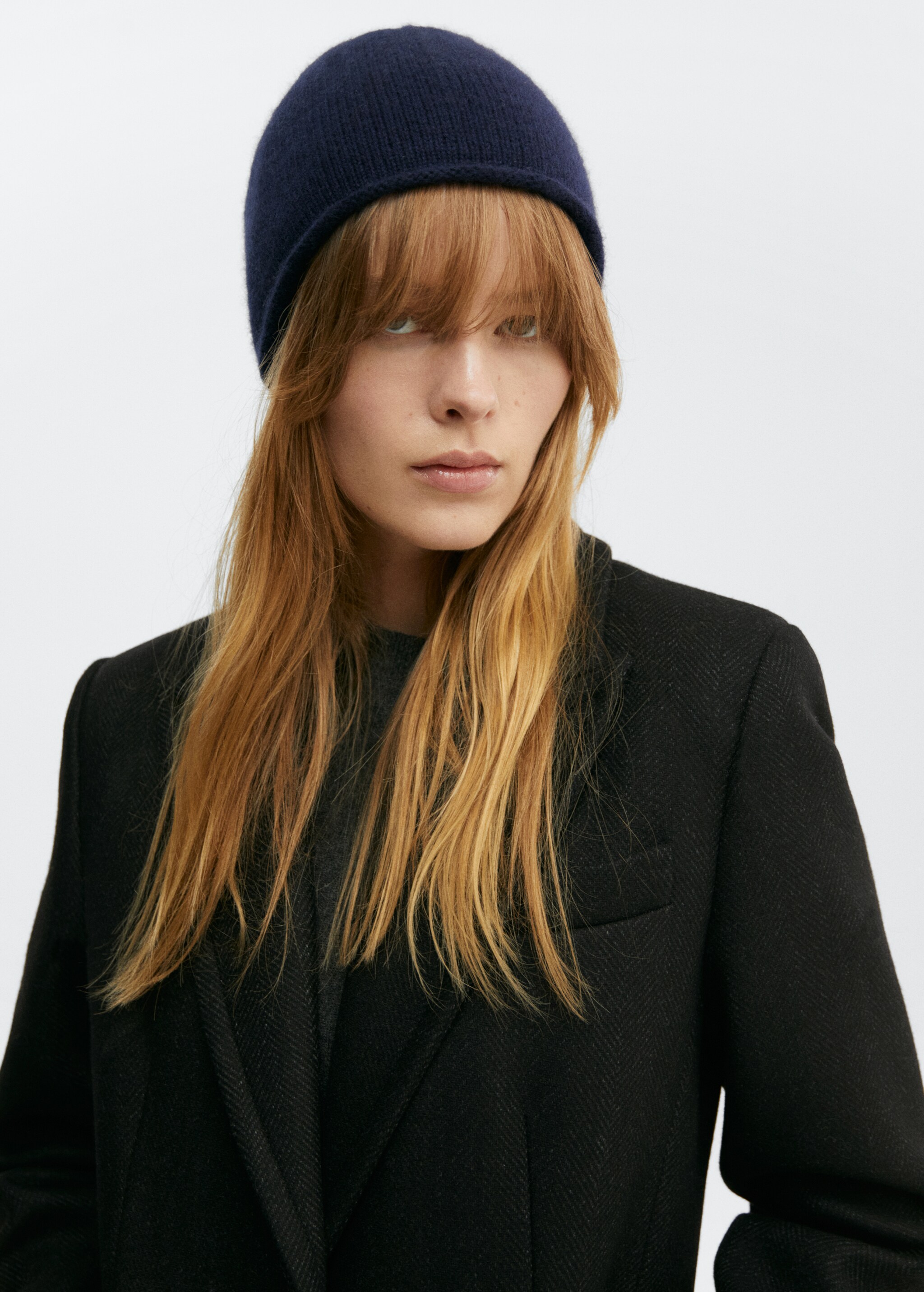 Cashmere knitted hat - General plane