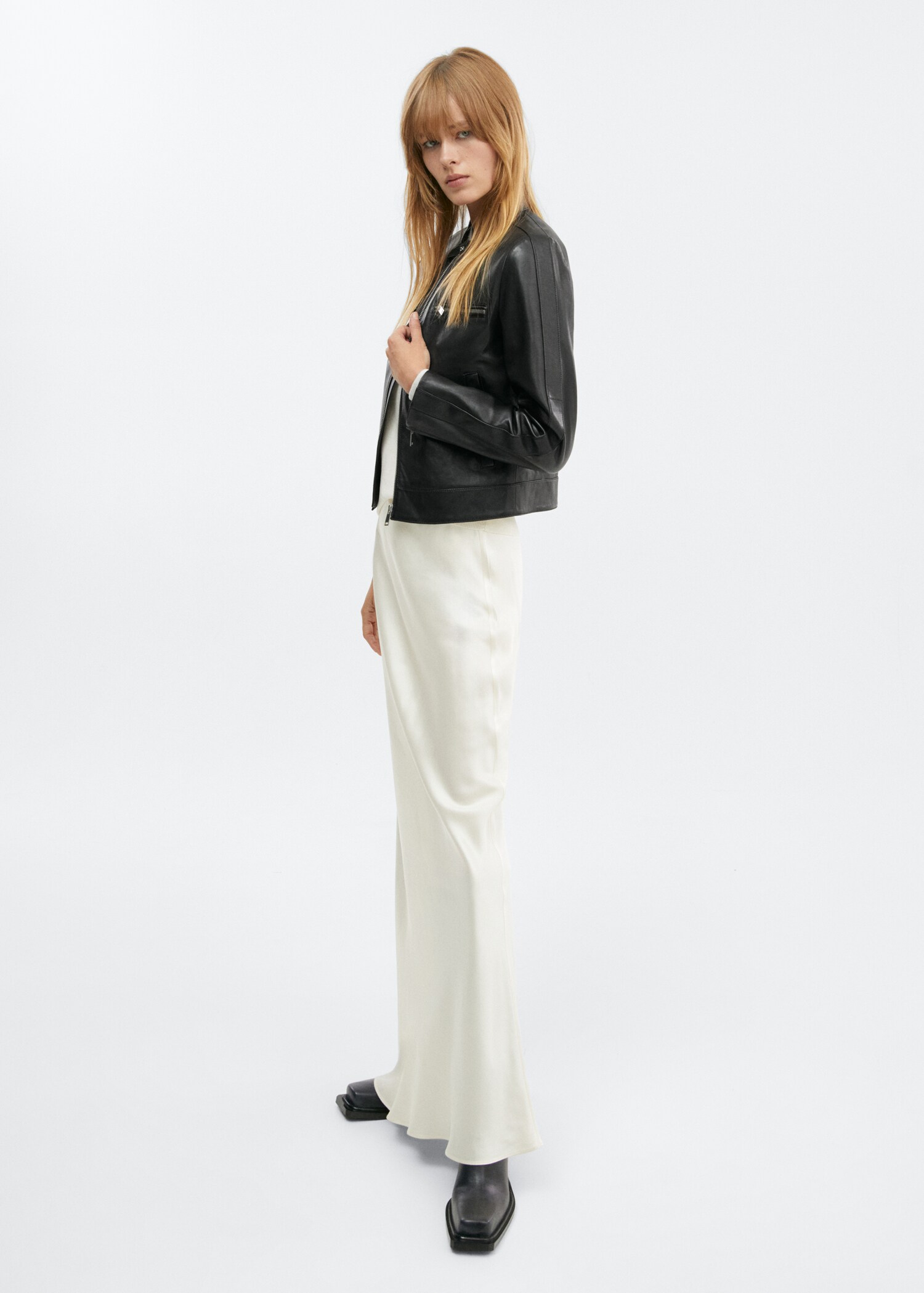 Blouson biker en cuir à zips - Plan général