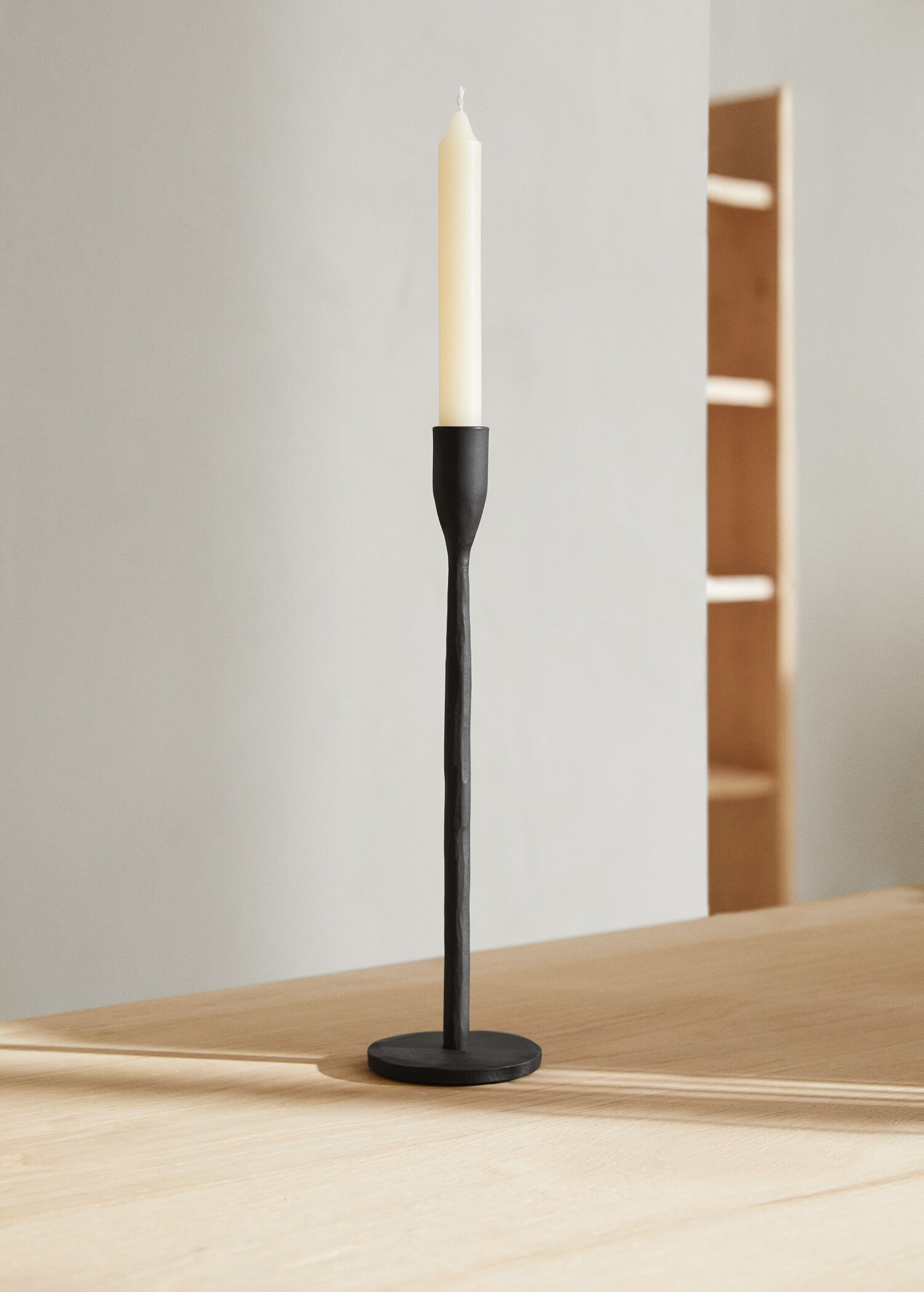 Candelabro de ferro - Plano geral