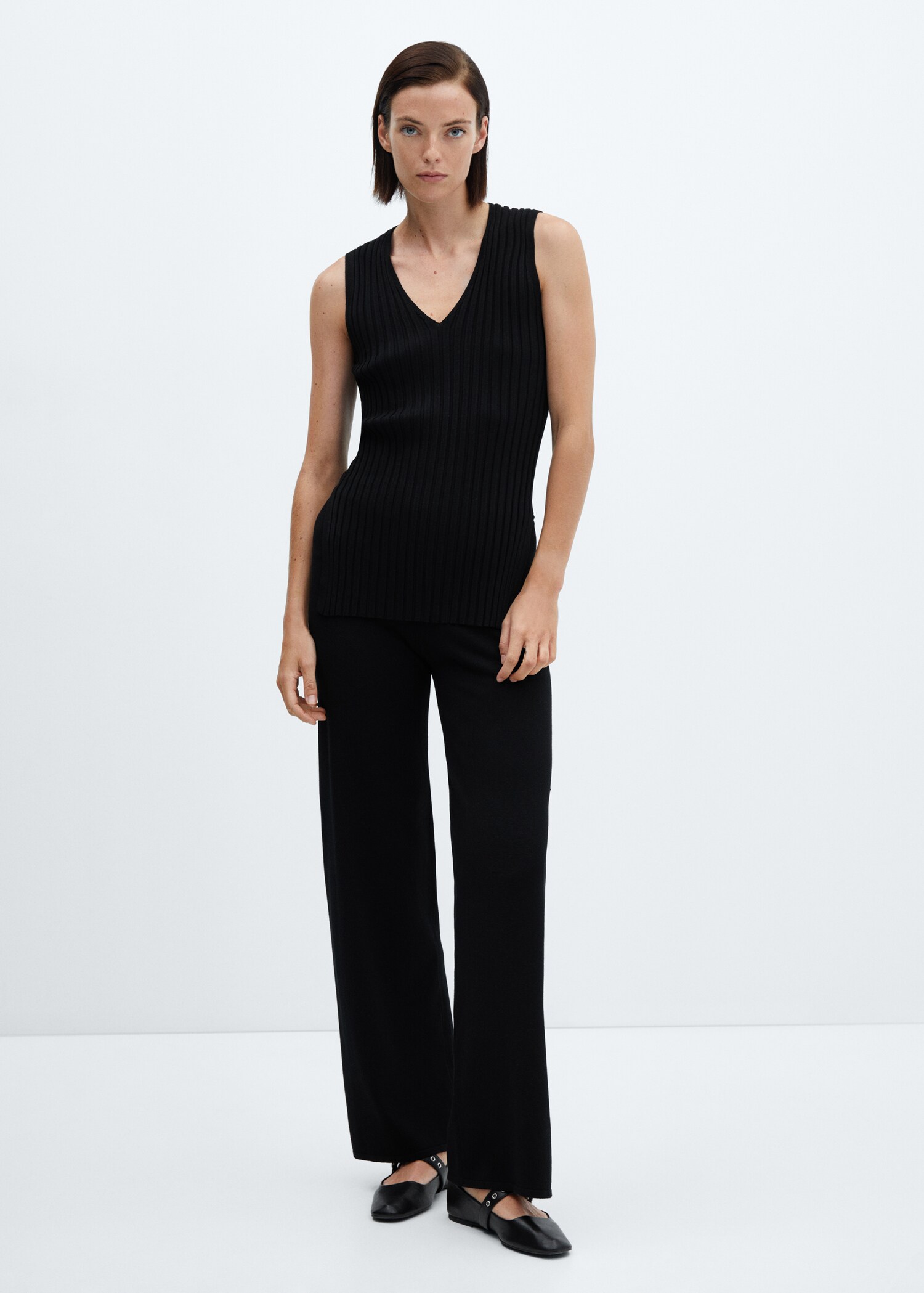 Cotton-linen knitted trousers  - General plane