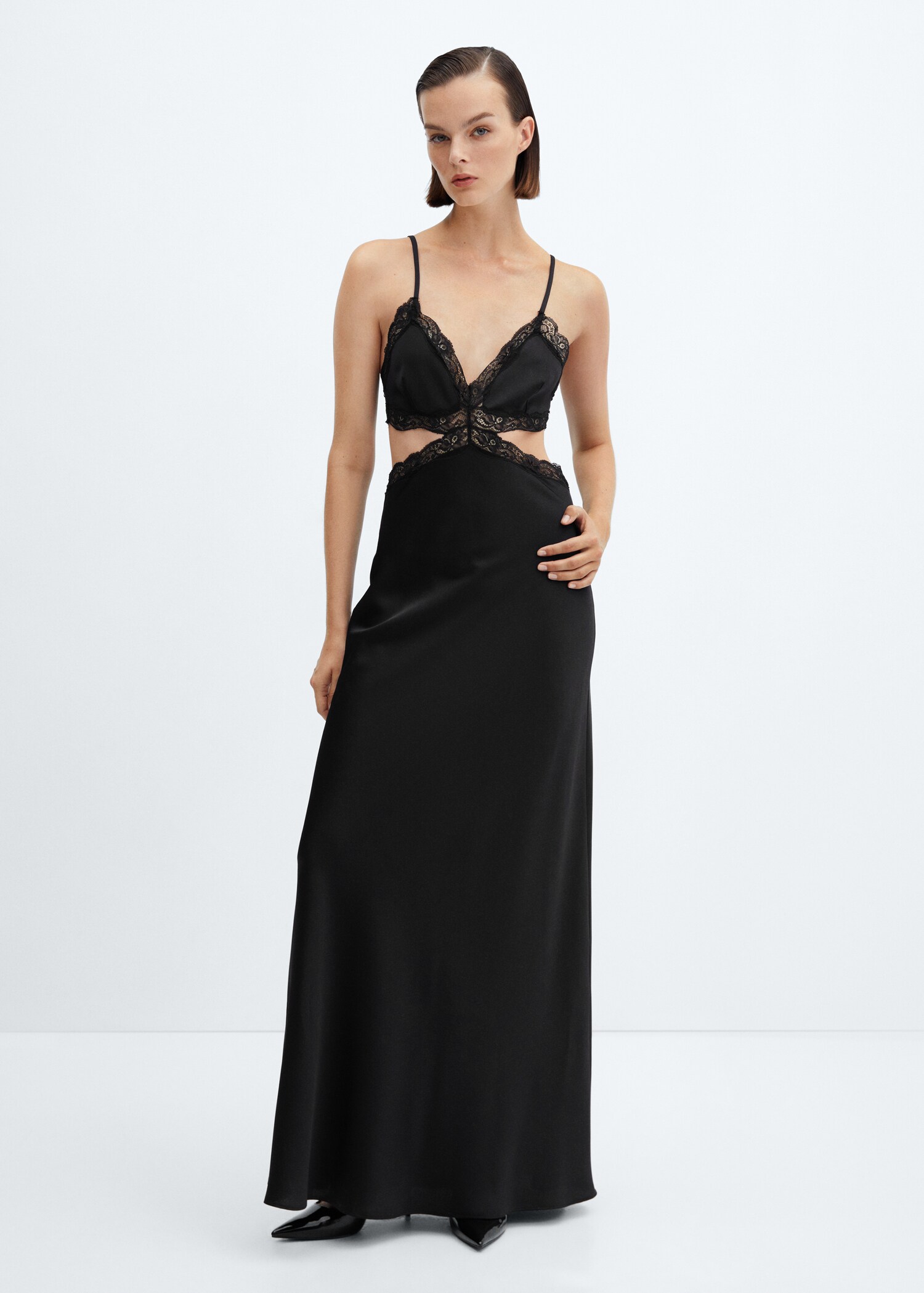 Robe style lingerie ouvertures - Plan général